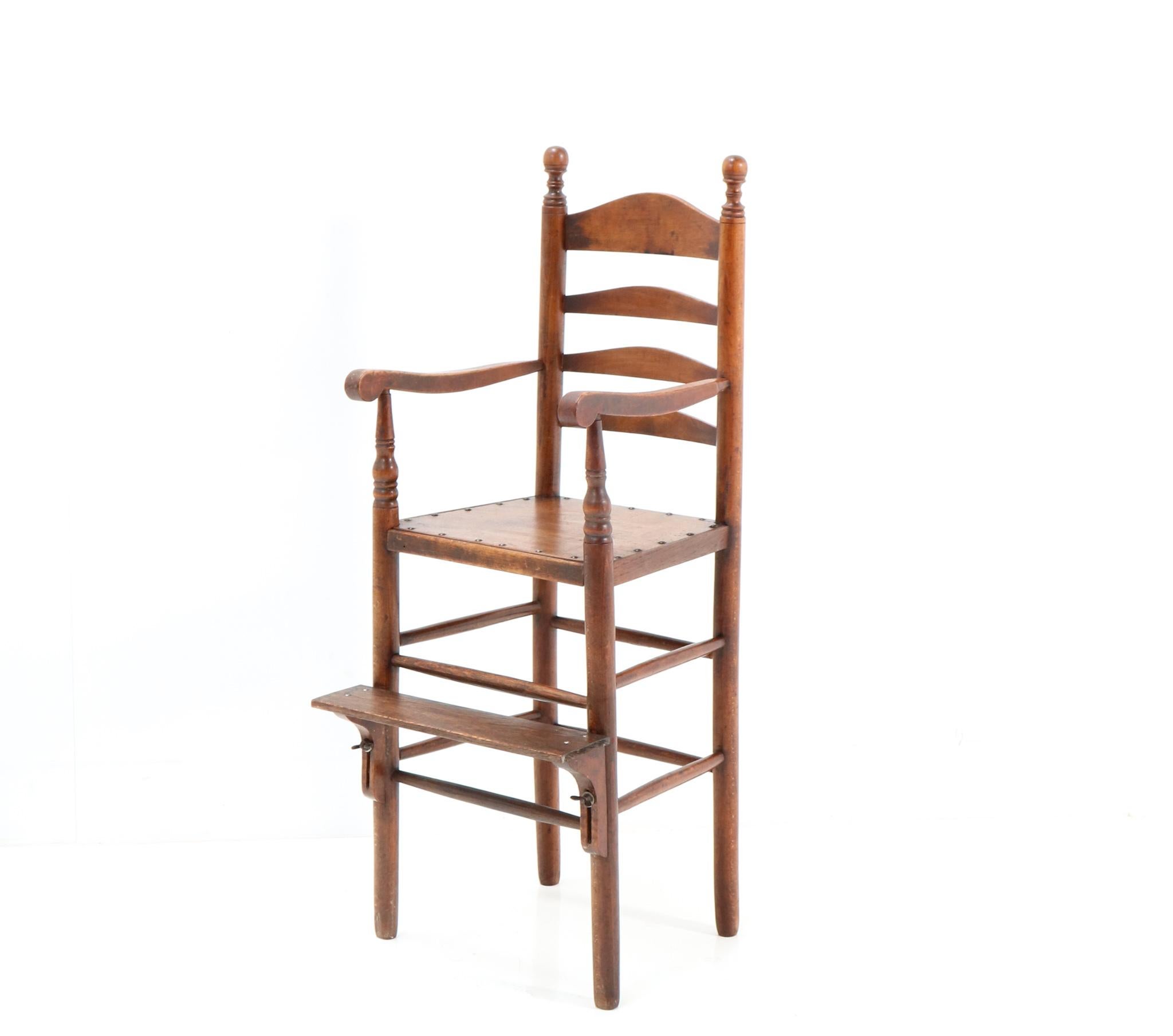 Antique 19th Century Beech Country Ladder Back Children's Chair In Good Condition For Sale In Amsterdam, NL