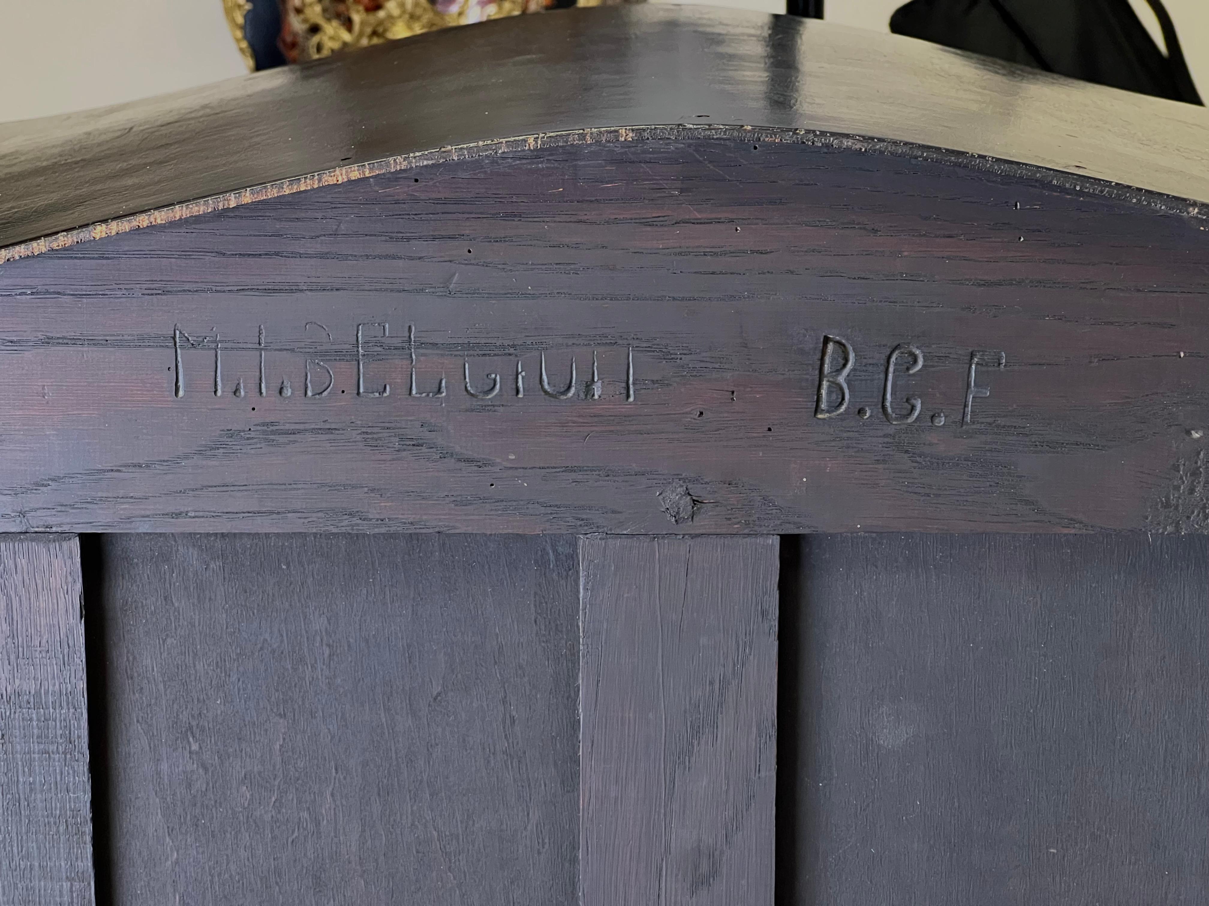 Armoire de cour néo-gothique belge du 19ème siècle en vente 3