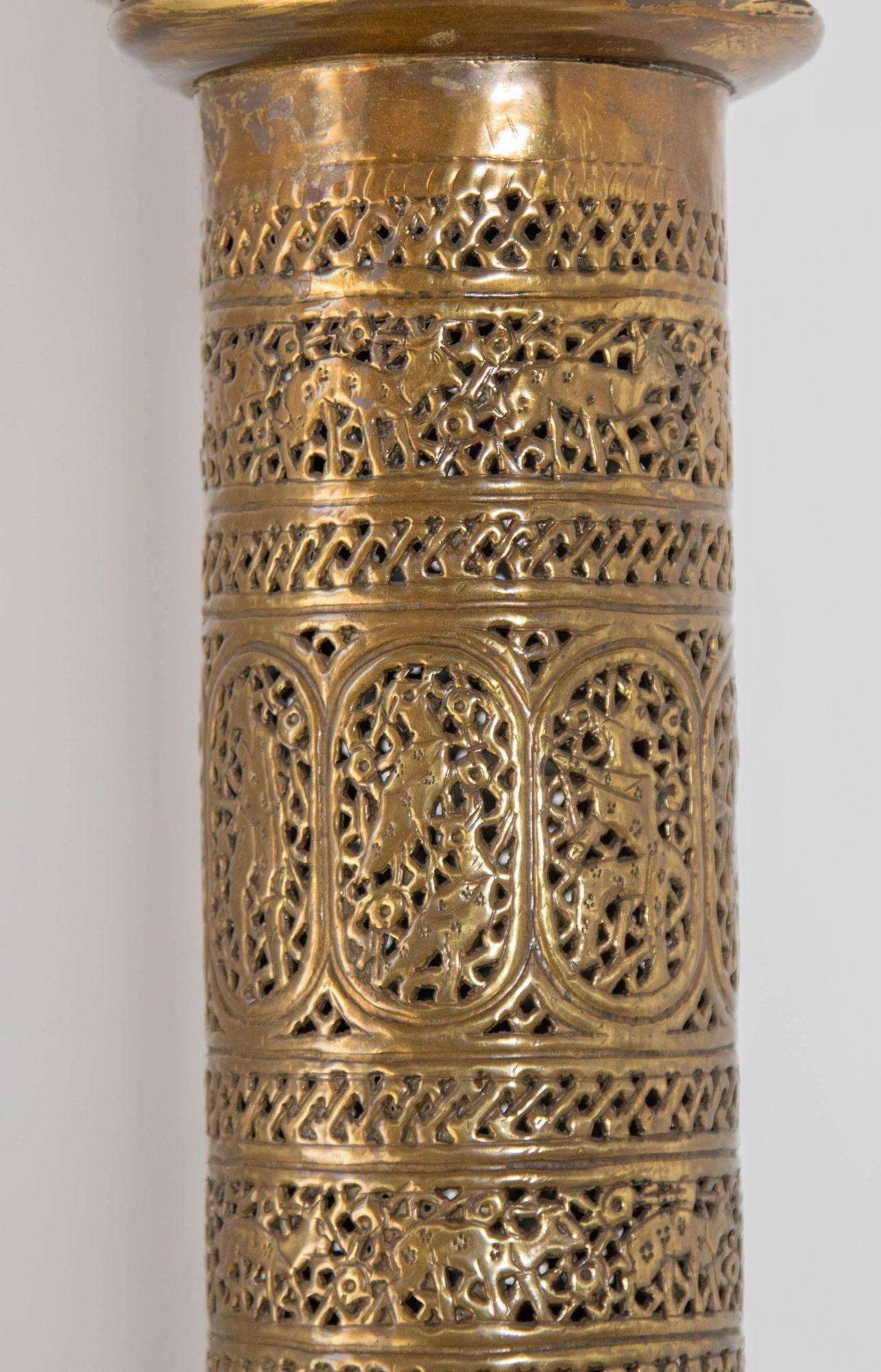 Antique 19th Century Brass Islamic Middle Eastern Floor Lamp For Sale 2
