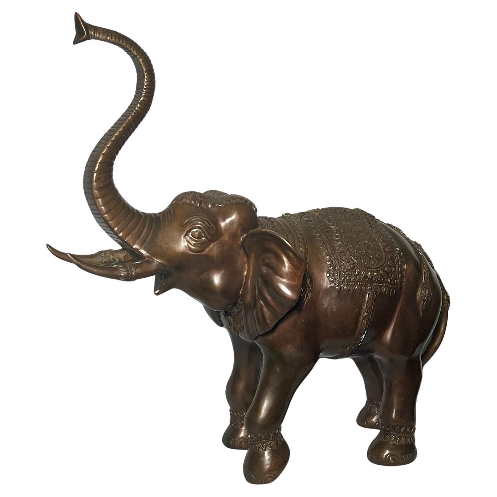 Antique 19th Century Bronze Elephant Statue with Exceptional Detail in Casting. For Sale 4