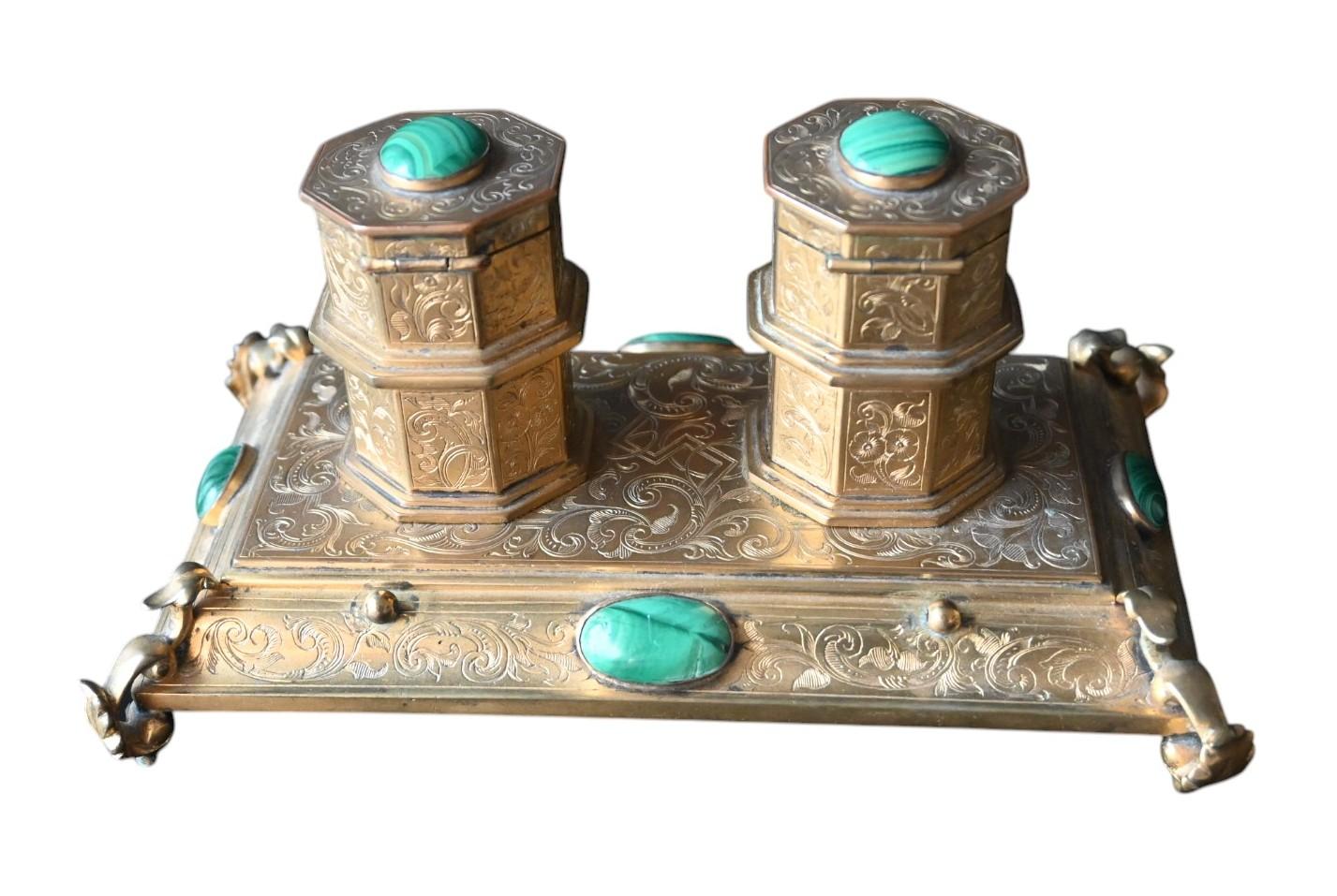 Antiguo tintero de bronce dorado del siglo XIX con malaquita Francés en venta