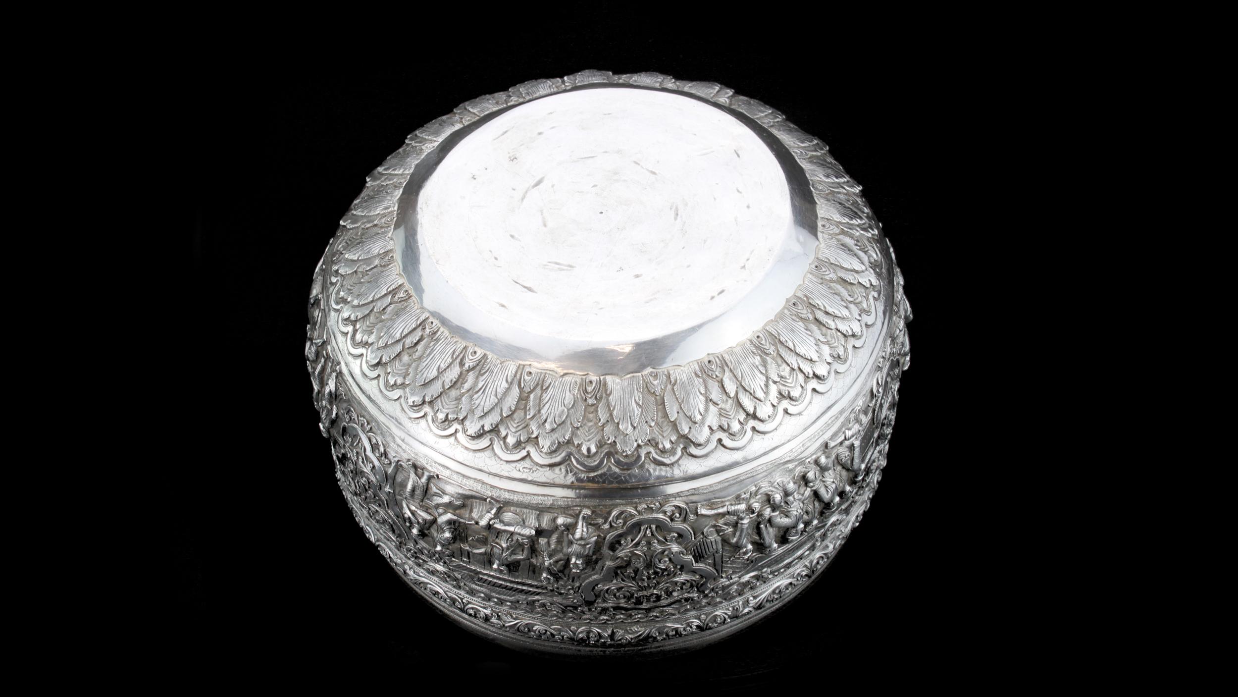 Antique 19th Century Burmese Silver Thabeik Bowl 8
