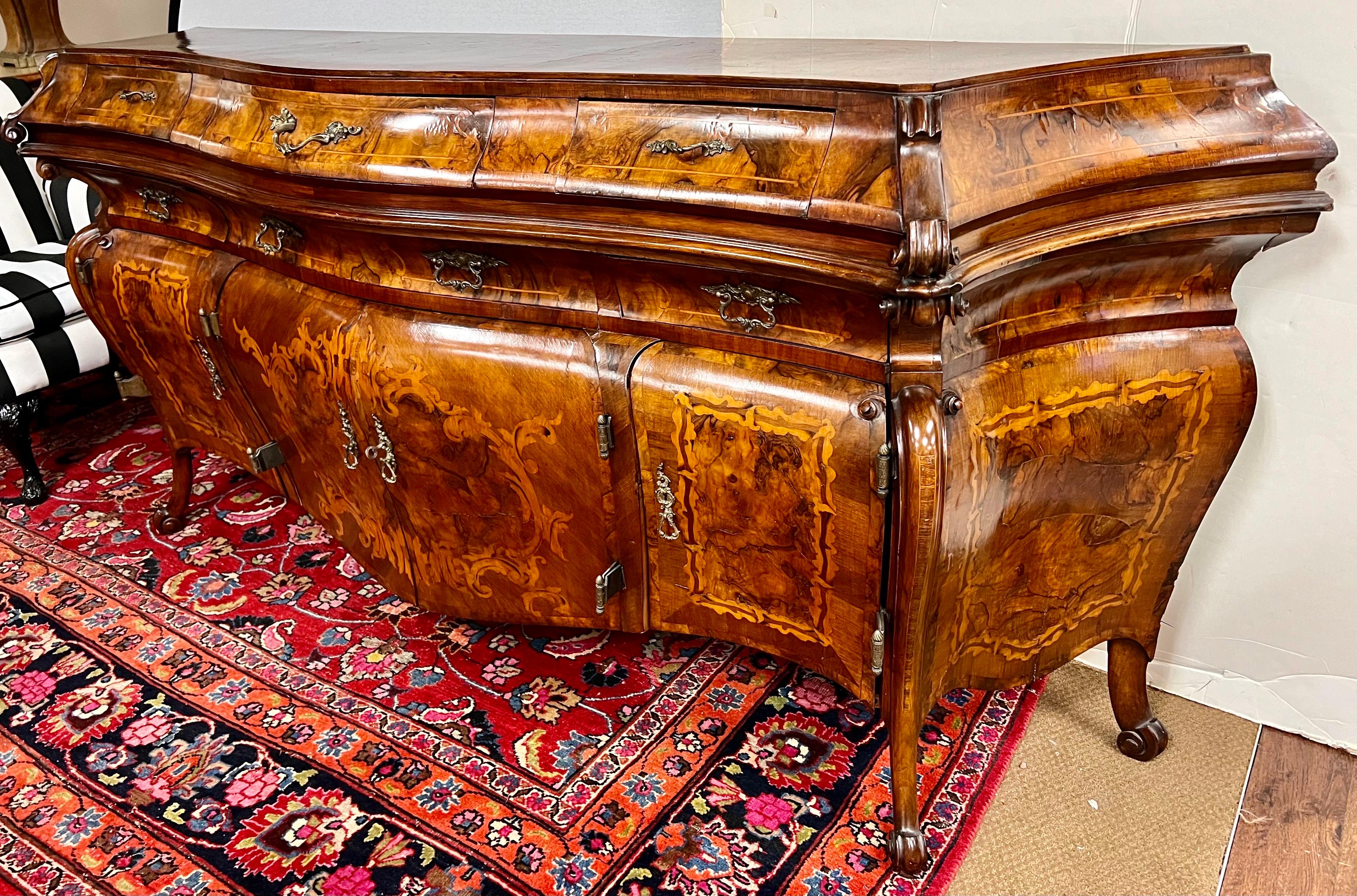 Antique 19th Century Burr Walnut Marquetry French Bombe 8FT Sideboard Buffet For Sale 3