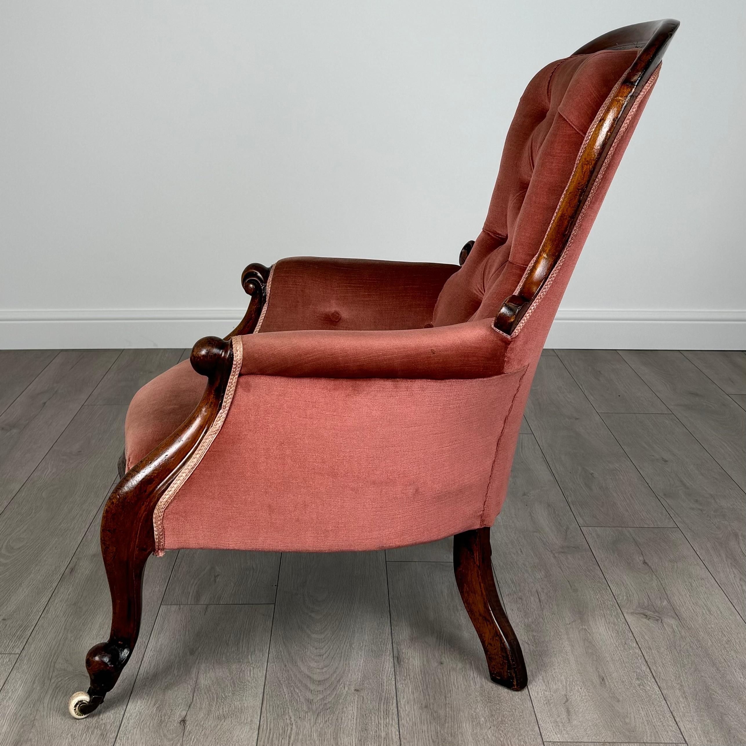 Sillón antiguo del siglo XIX con respaldo de botones de caoba ( REF AF-3548 ) Victoriano en venta