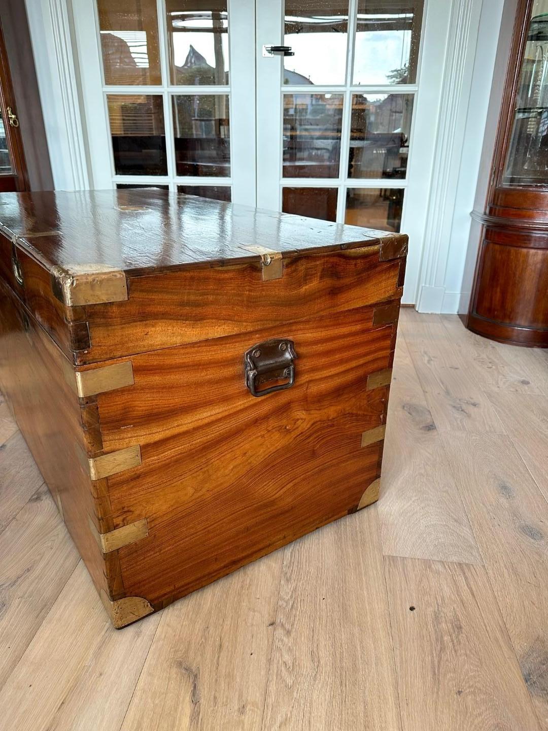 Antique 19th century camphor wooden transport box 4