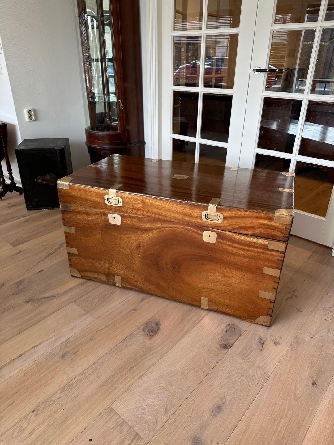 Antique 19th century camphor wooden transport box in very good condition. Beautiful warm color and appearance.

In the 18th and 19th centuries, camphorwood chests became popular in Europe, especially in England and the Netherlands. These chests were
