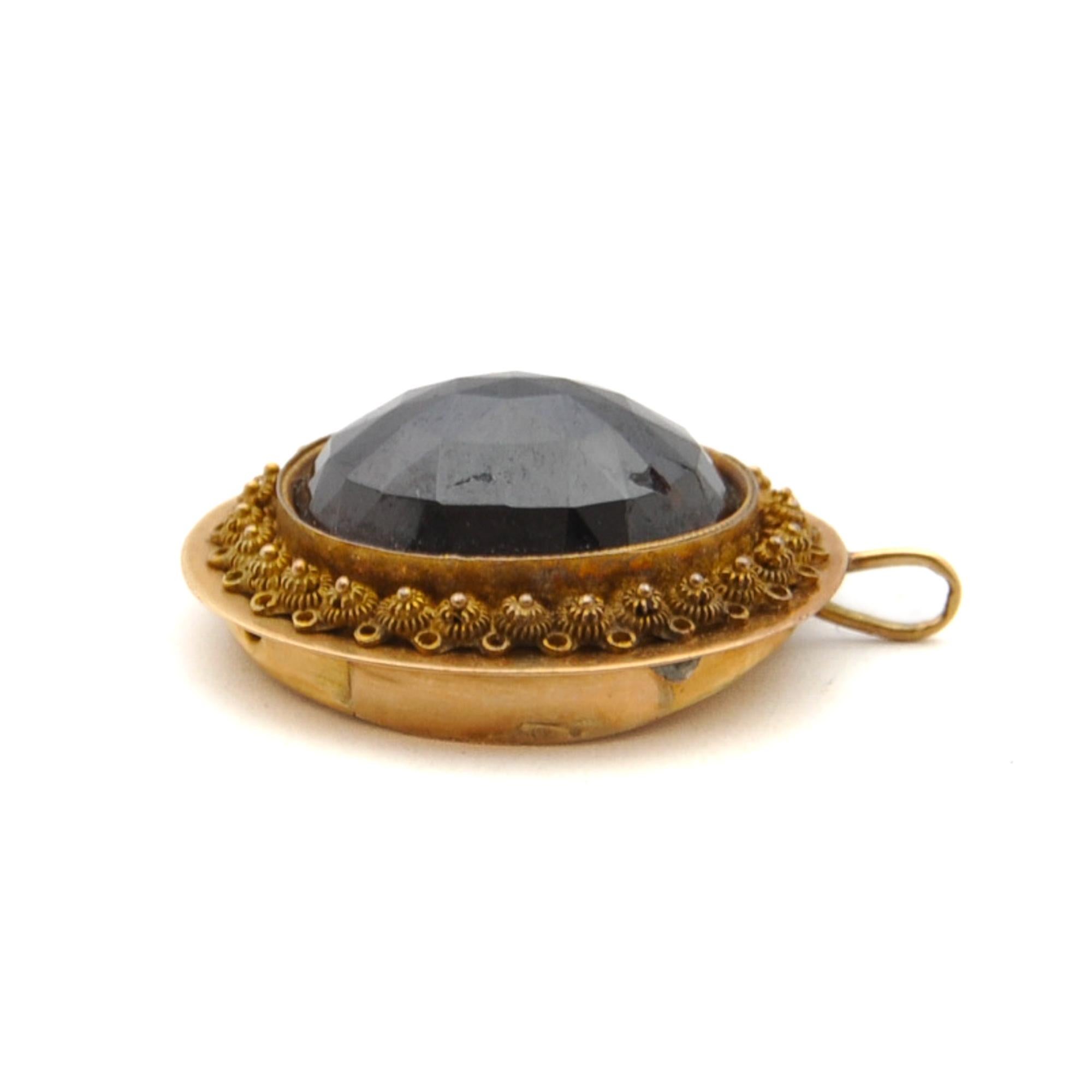 Women's or Men's Antique 19th Century 14K Gold Garnet Oval Pendant For Sale