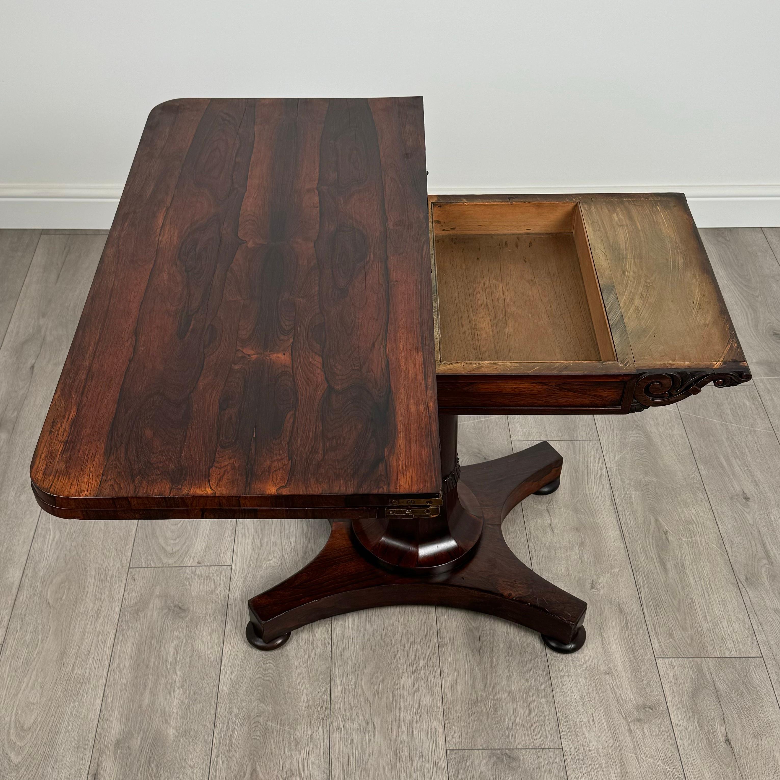 Table à cartes ancienne du 19ème siècle de bonne qualité en bois de rose ( REF AF-3677 ) en vente 5