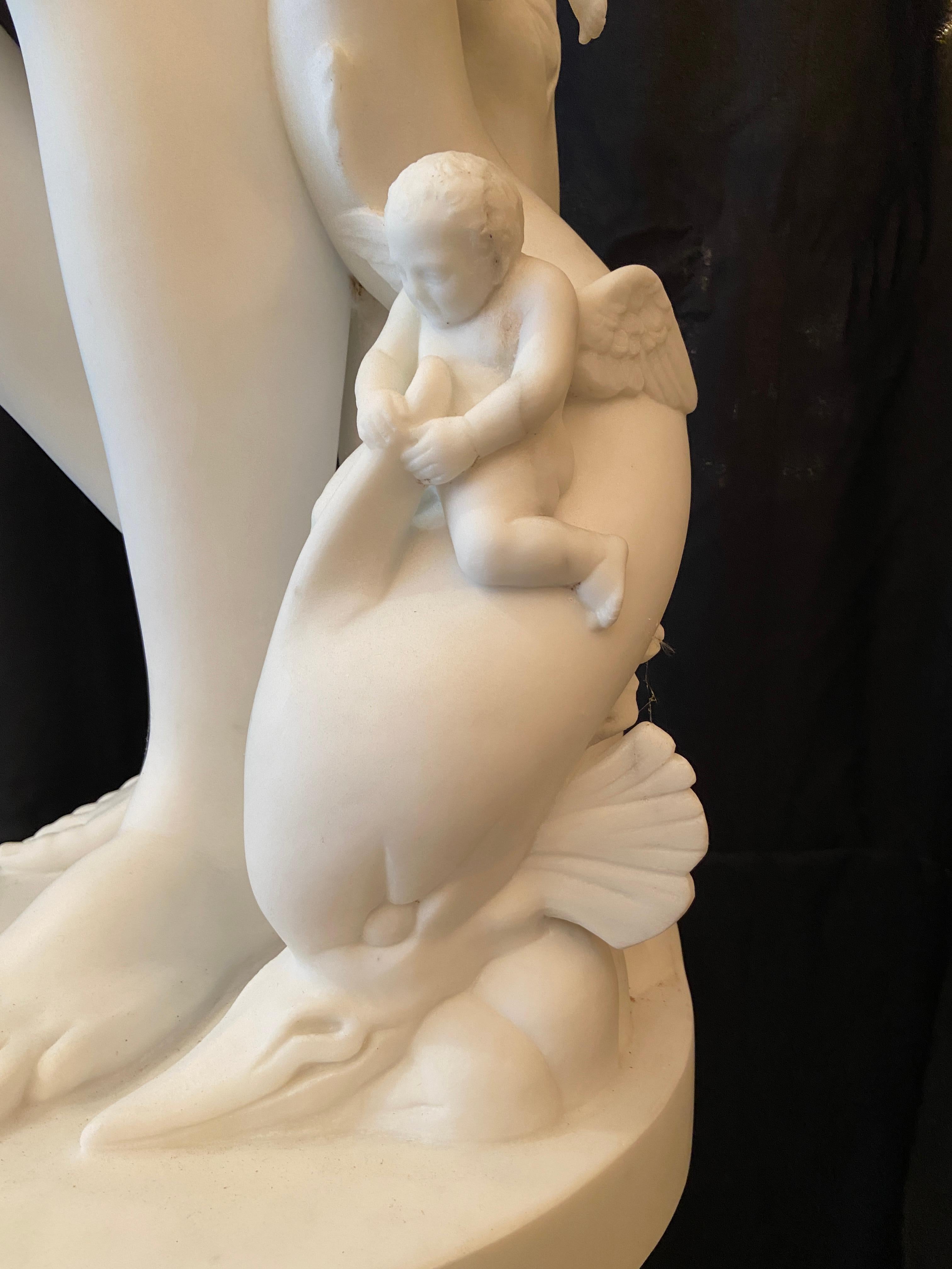 Statue ancienne en marbre de Carrare du 19ème siècle, « Vénus d' Médicis » par Antonio Frilli en vente 3
