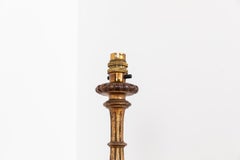 Antike Tischlampe mit geschnitztem vergoldetem Kerzenständer aus dem 19. Jahrhundert, um 1890