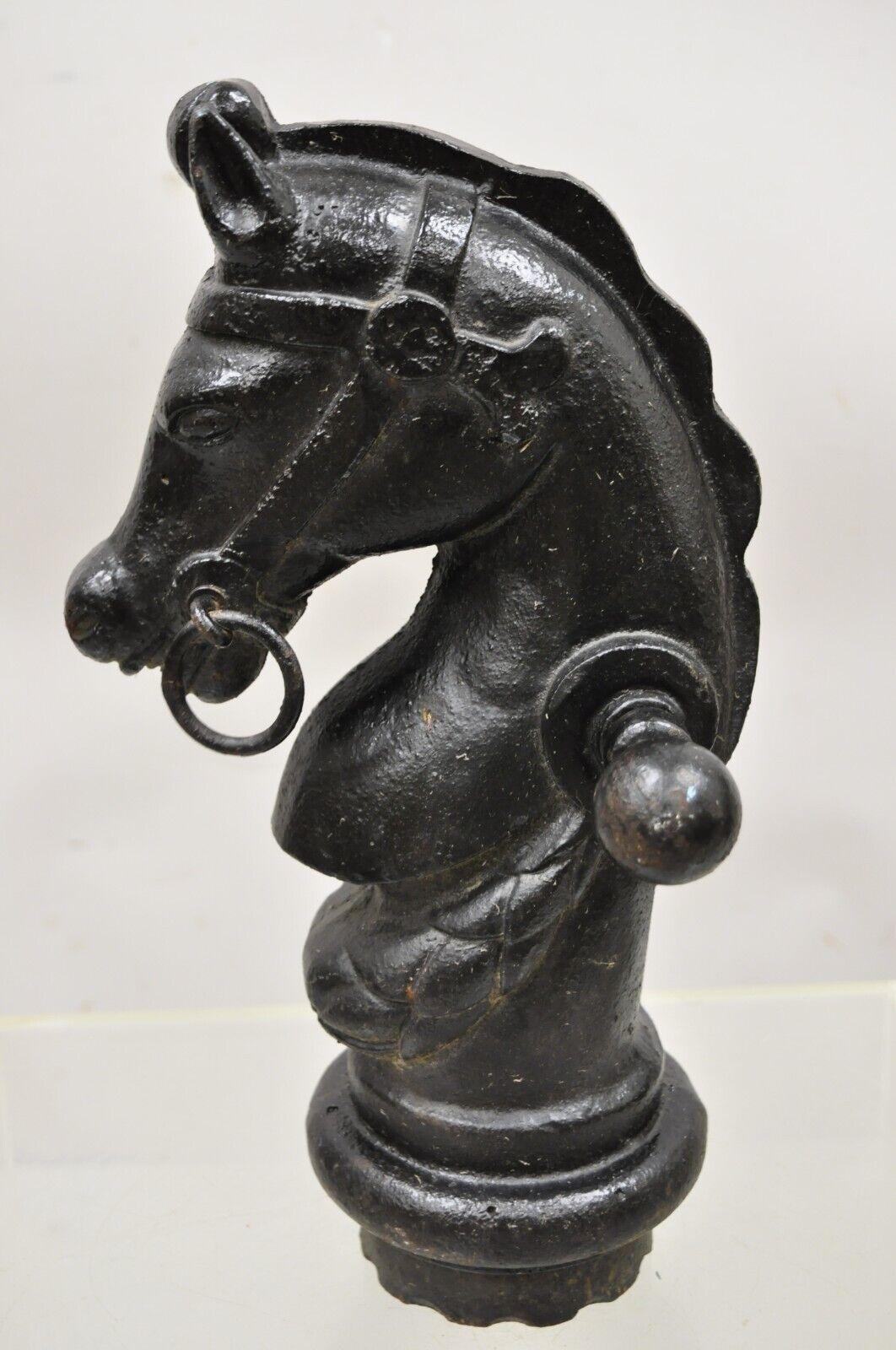 Antiker gusseiserner Pferdekopf- Hitching-Post aus dem frühen amerikanischen „B“ aus dem 19. Jahrhundert im Angebot 6