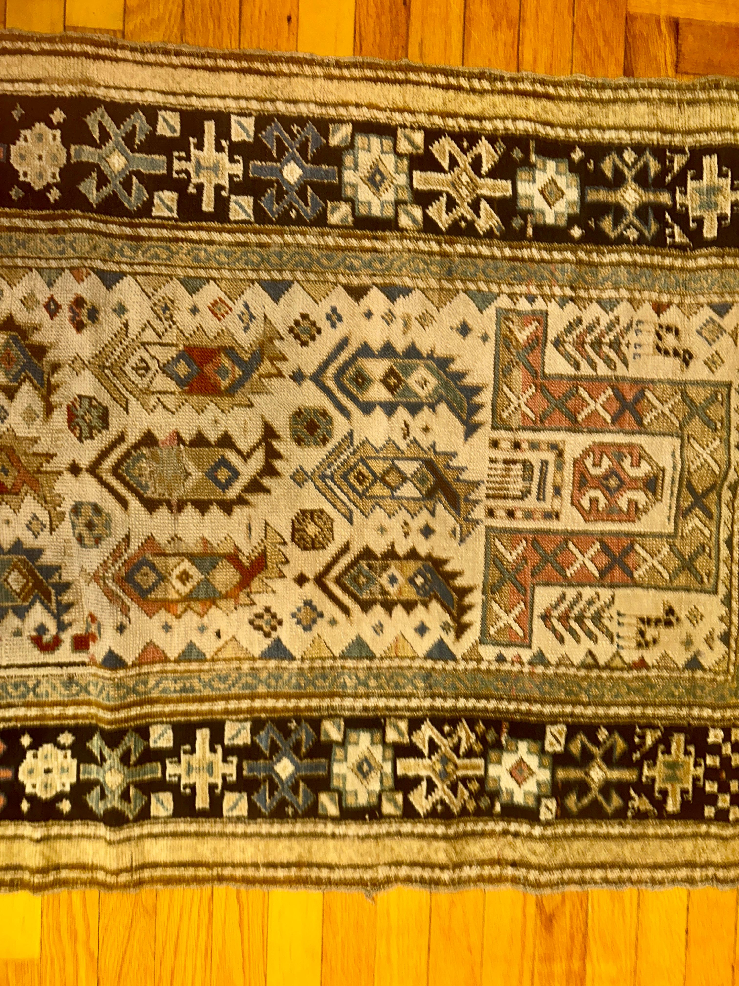 Antiker kaukasischer orientalischer Gebetsteppich aus dem 19. Jahrhundert - RR5258 im Angebot 3