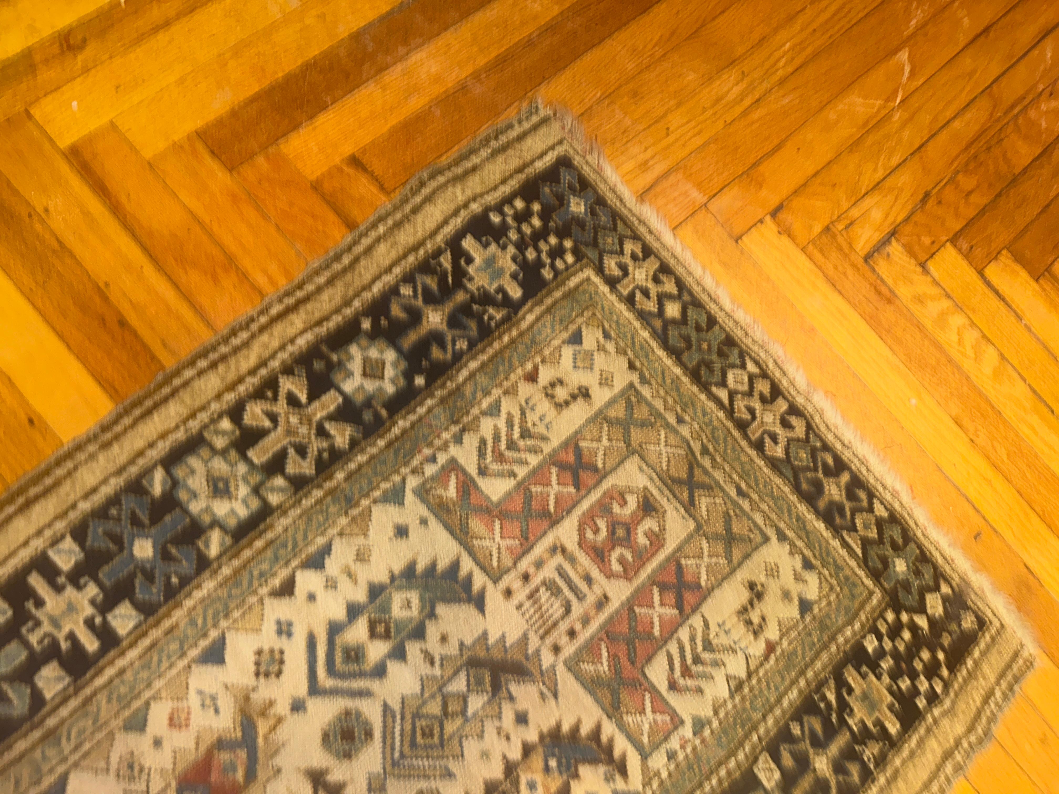 Antiker kaukasischer orientalischer Gebetsteppich aus dem 19. Jahrhundert - RR5258 im Angebot 6