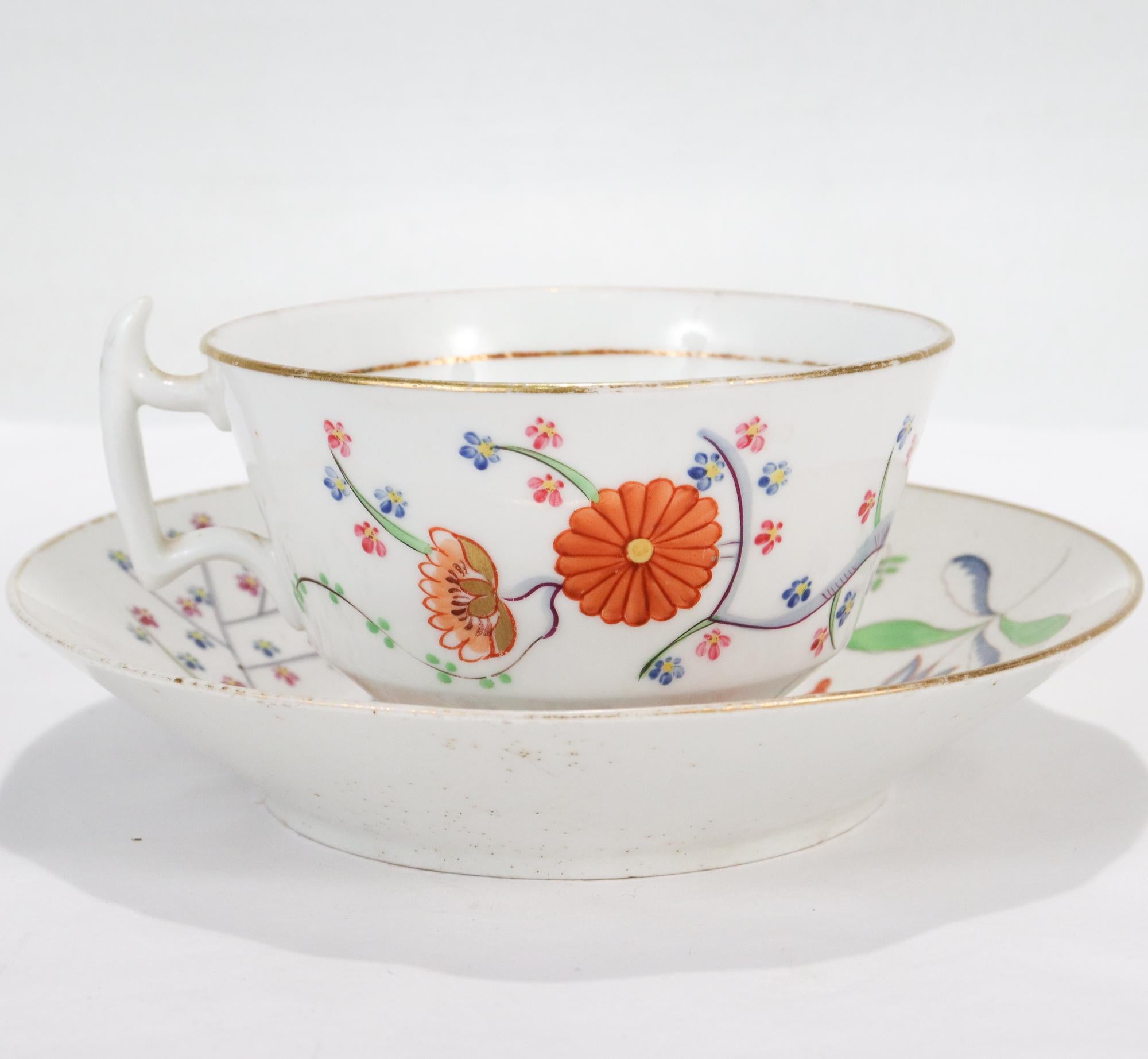 Antique 19th Century Chamberlain Worcester Quails Patter Porcelain Cup & Saucer In Good Condition For Sale In Philadelphia, PA
