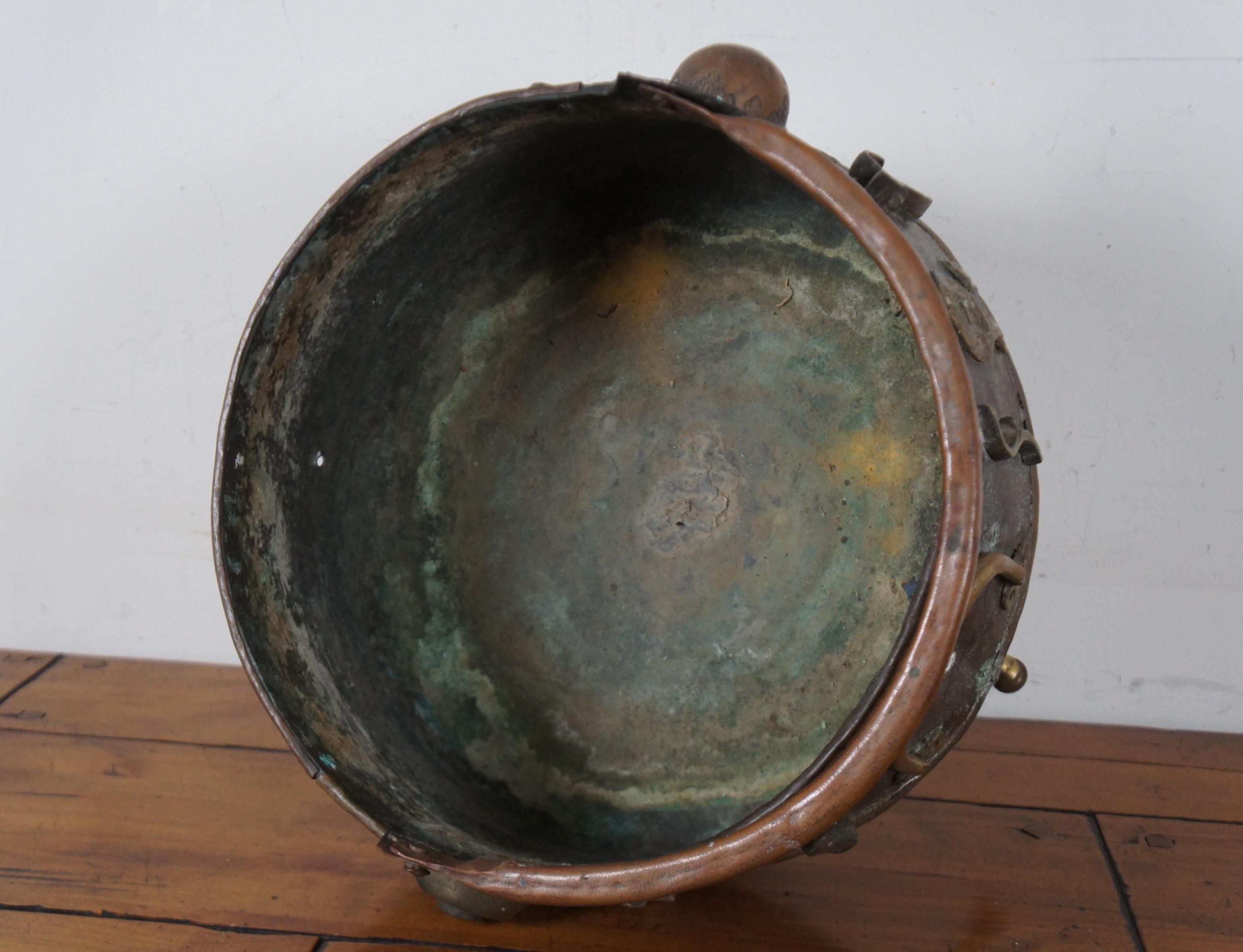 Antique 19th Century Chinese Bronze Ornate Cauldron Pot Planter Tripod For Sale 2