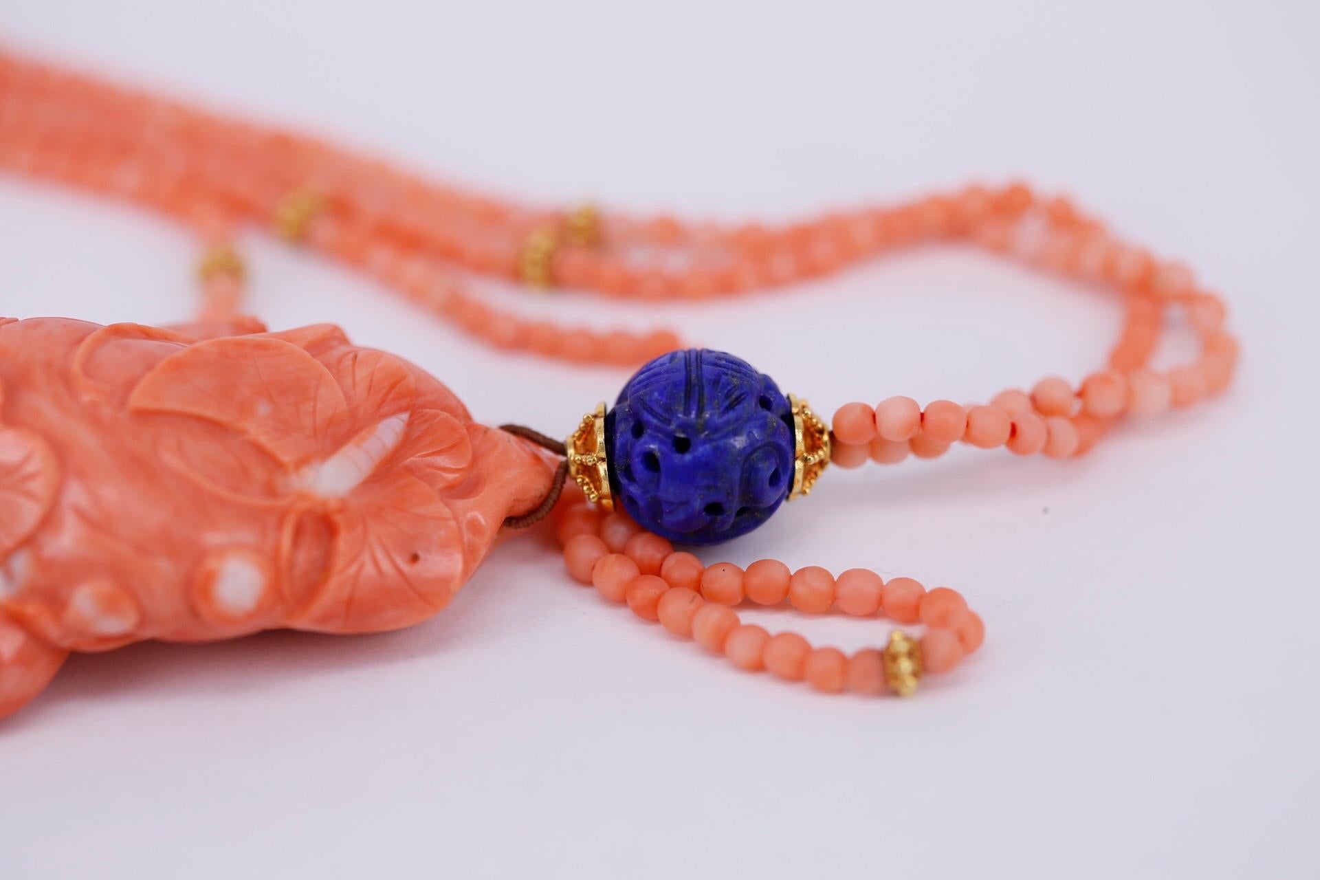 Antique 19th Century Chinese Carved Coral, Lapis Lazuli and Gold Necklace 1