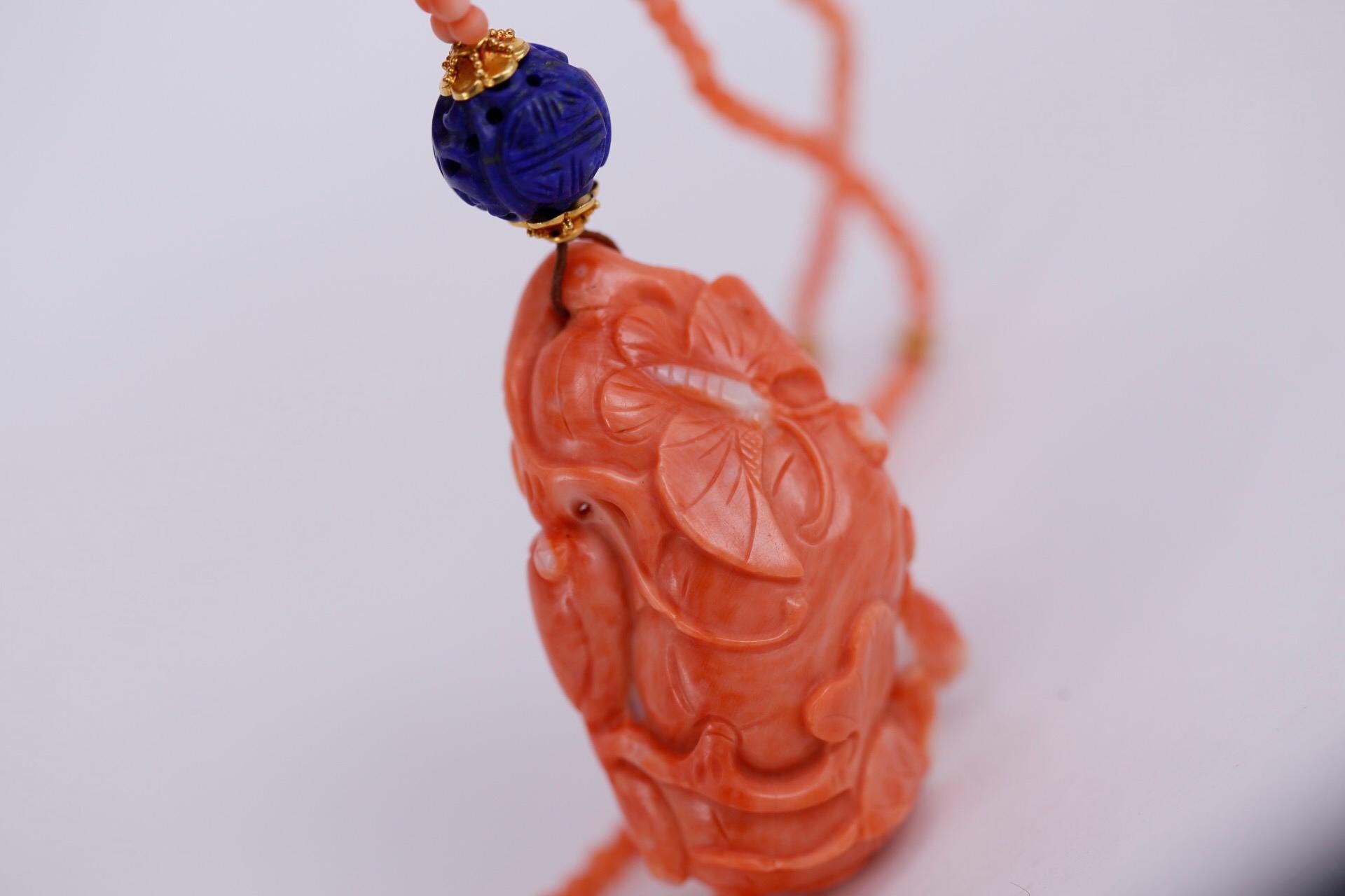 Antique 19th Century Chinese Carved Coral, Lapis Lazuli and Gold Necklace 2