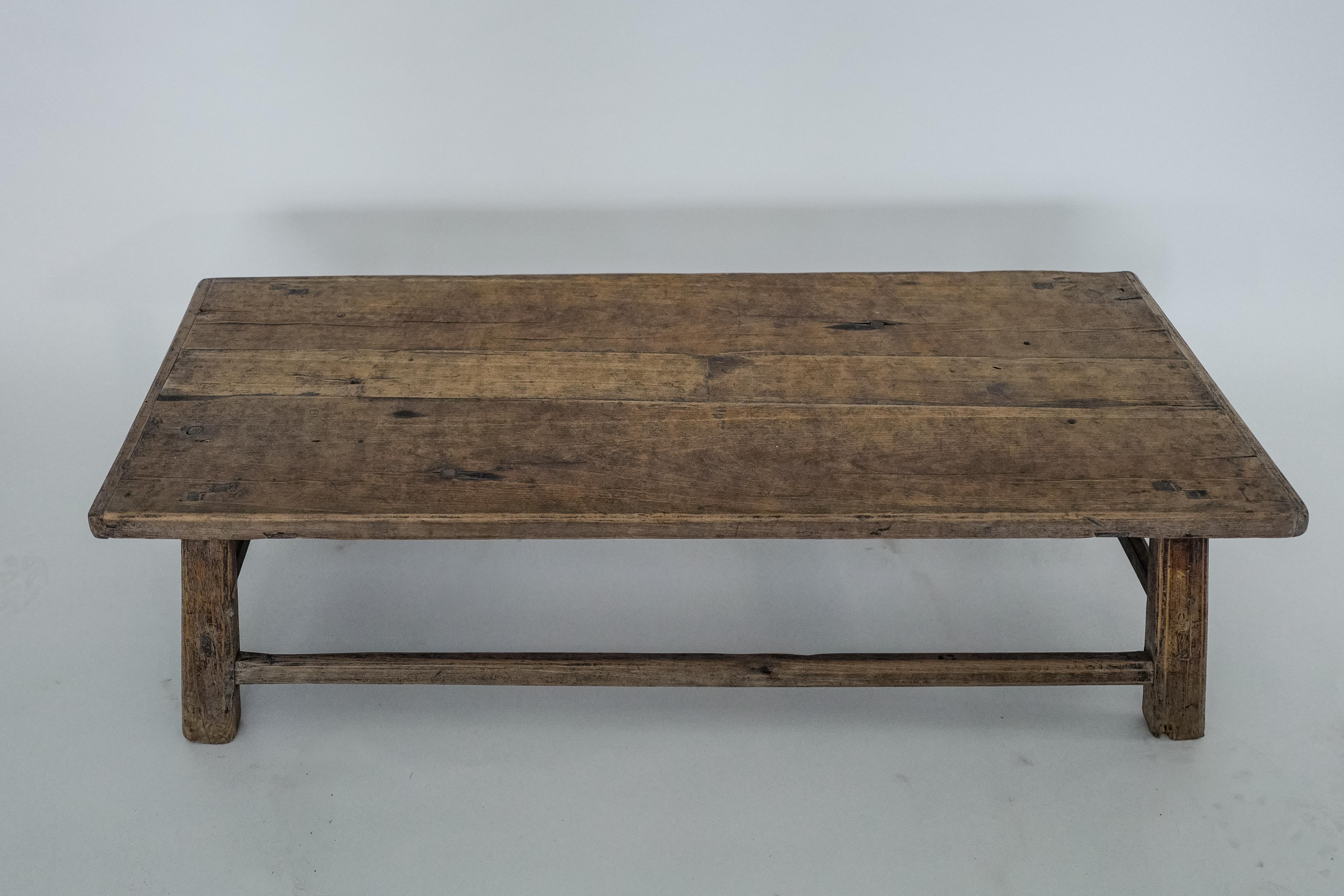 Qing Antique 19th Century Chinese Elm Coffee Table Rustic Provincial, Original Finish For Sale