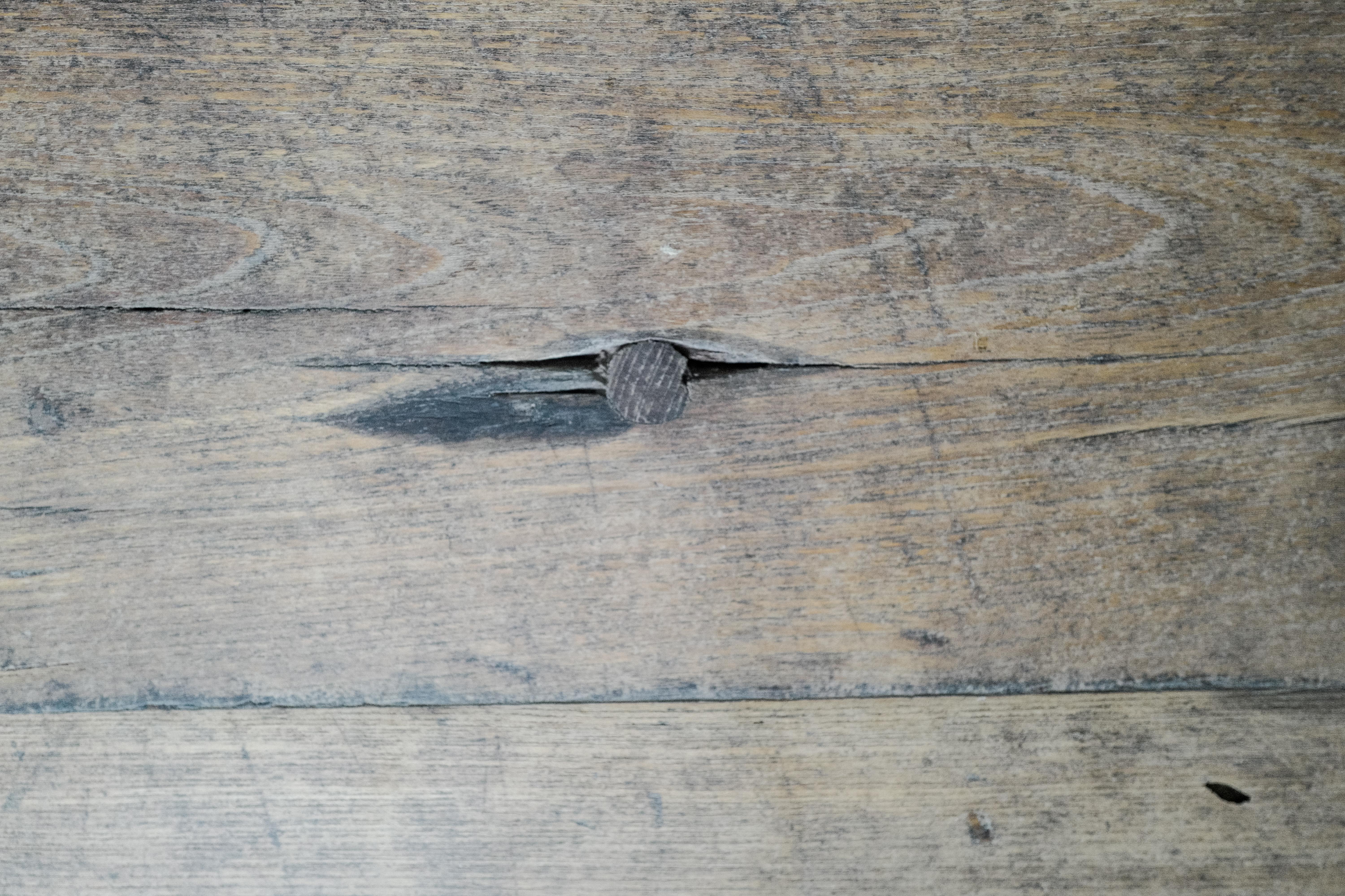 Antique 19th Century Chinese Elm Coffee Table Rustic Provincial, Original Finish For Sale 2