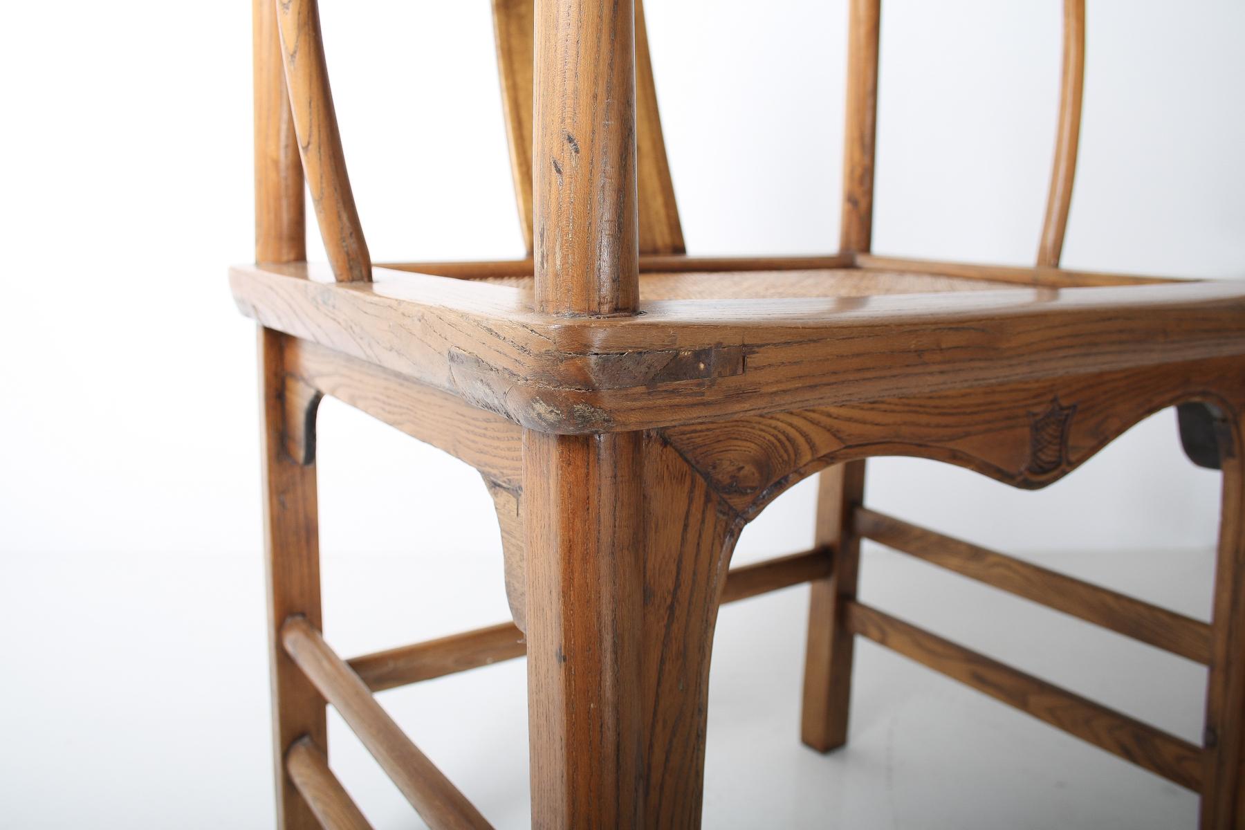 Antique 19th Century Chinese Elm Quanyi Horseshoe Back Armchair 4