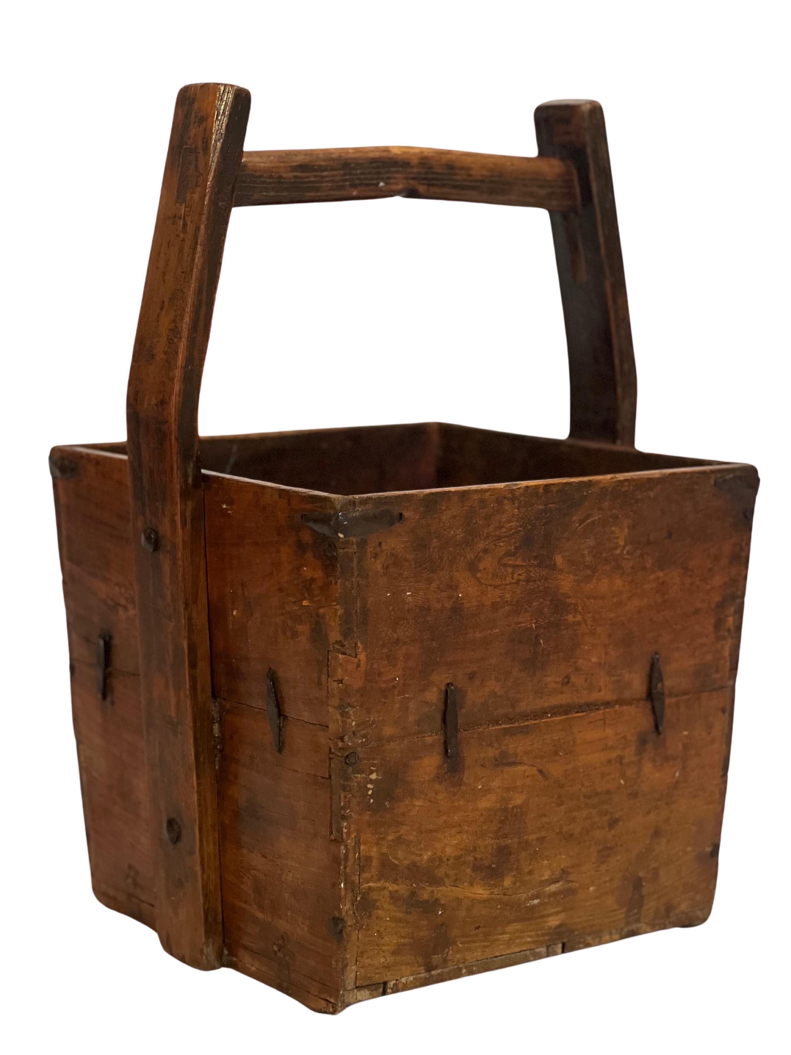 Antique 19th Century Chinese Elm Rice Harvest Bucket For Sale 2