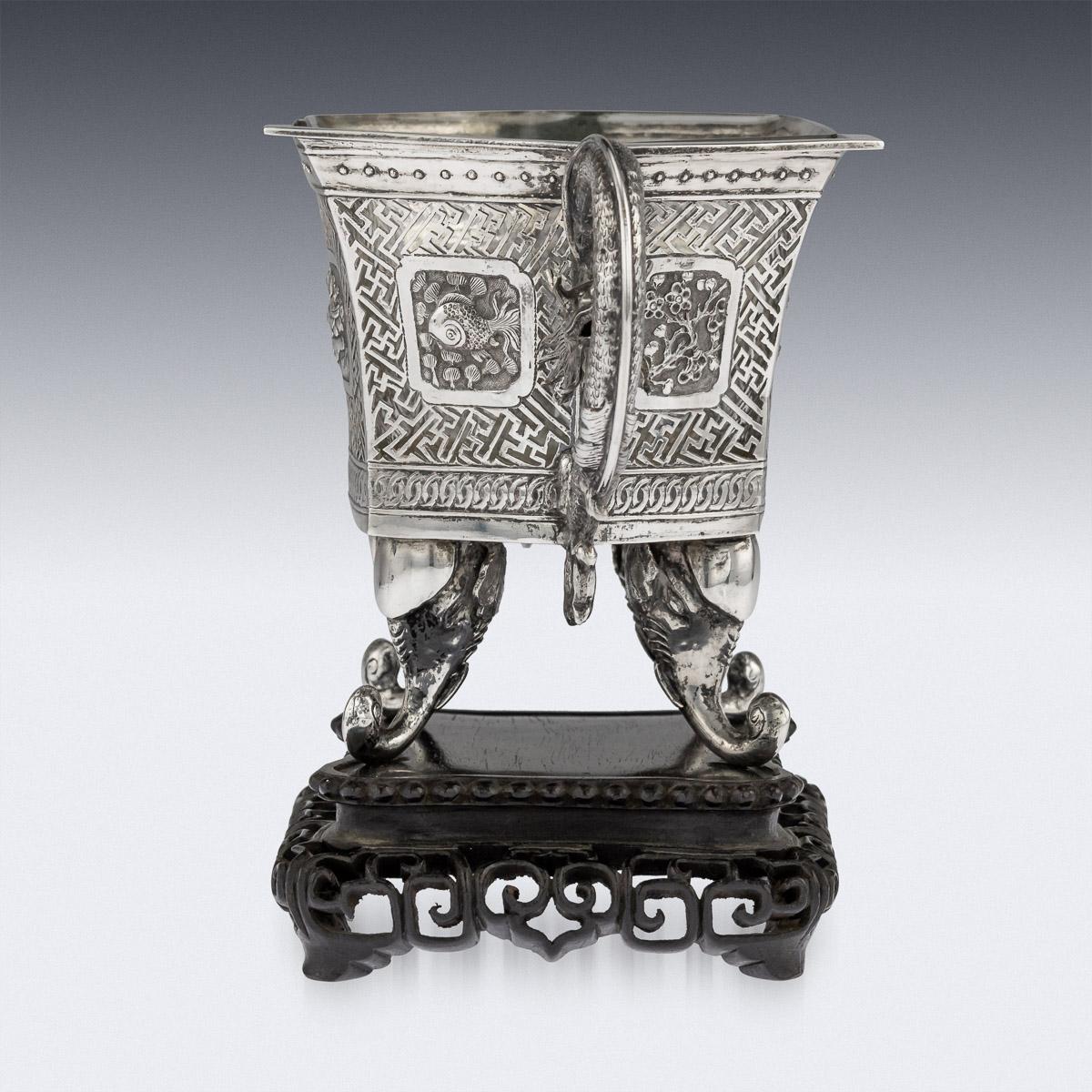 Antique 19th Century Chinese Export Silver Jardinière on Stand, circa 1890 2