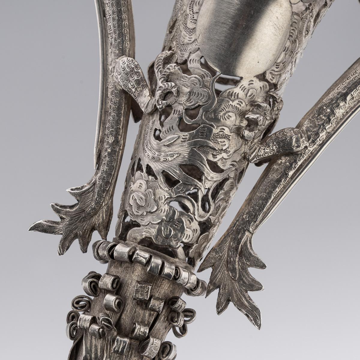 Antike chinesische Export-Epergne aus massivem Silber und rotem Glas aus dem 19. Jahrhundert, Epergne um 1890 im Angebot 9