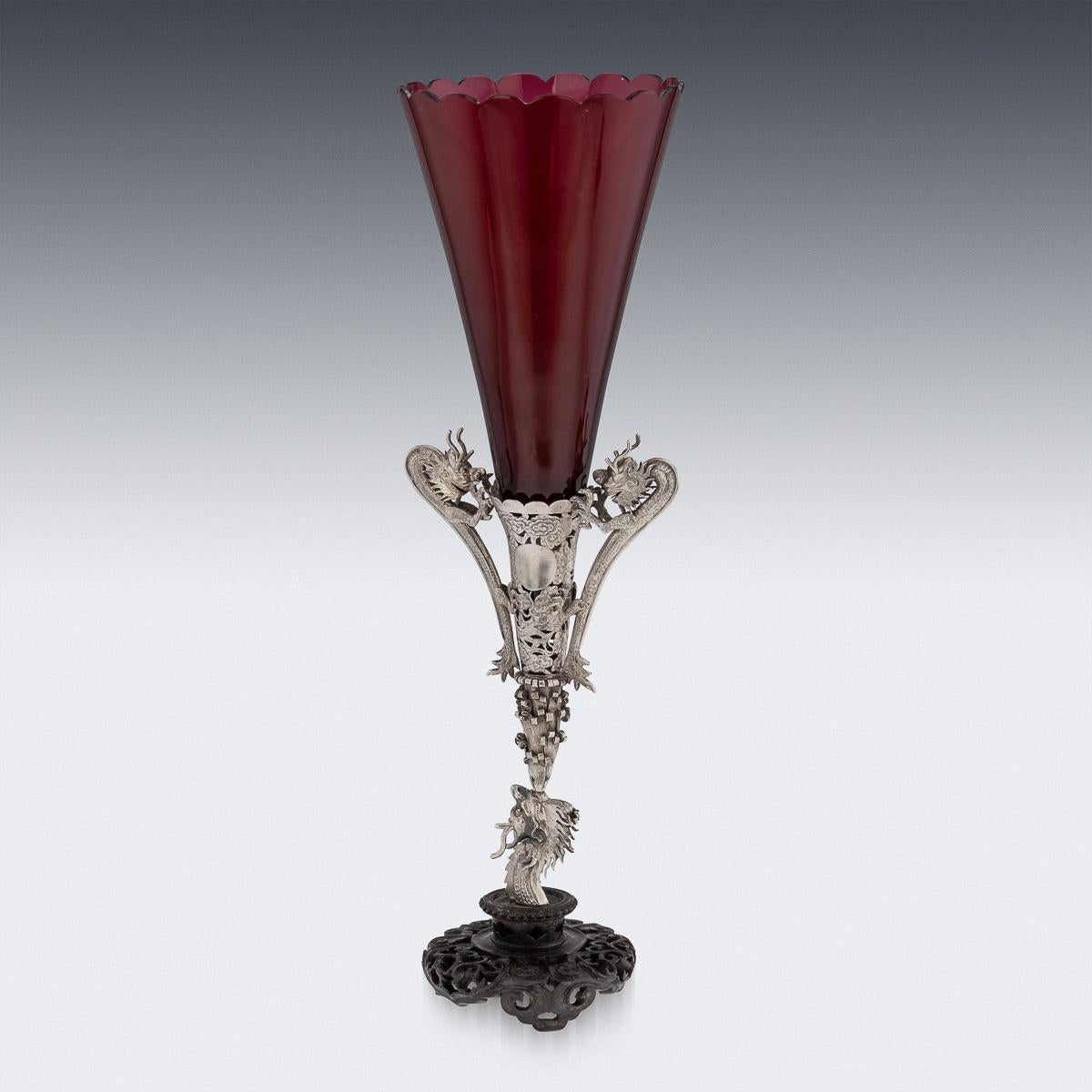 Antike chinesische Export-Epergne aus massivem Silber und rotem Glas aus dem 19. Jahrhundert, Epergne um 1890 im Angebot 1