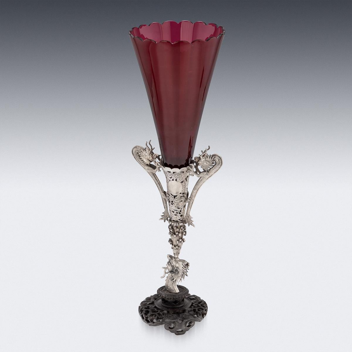 Antike chinesische Export-Epergne aus massivem Silber und rotem Glas aus dem 19. Jahrhundert, Epergne um 1890 im Angebot 2