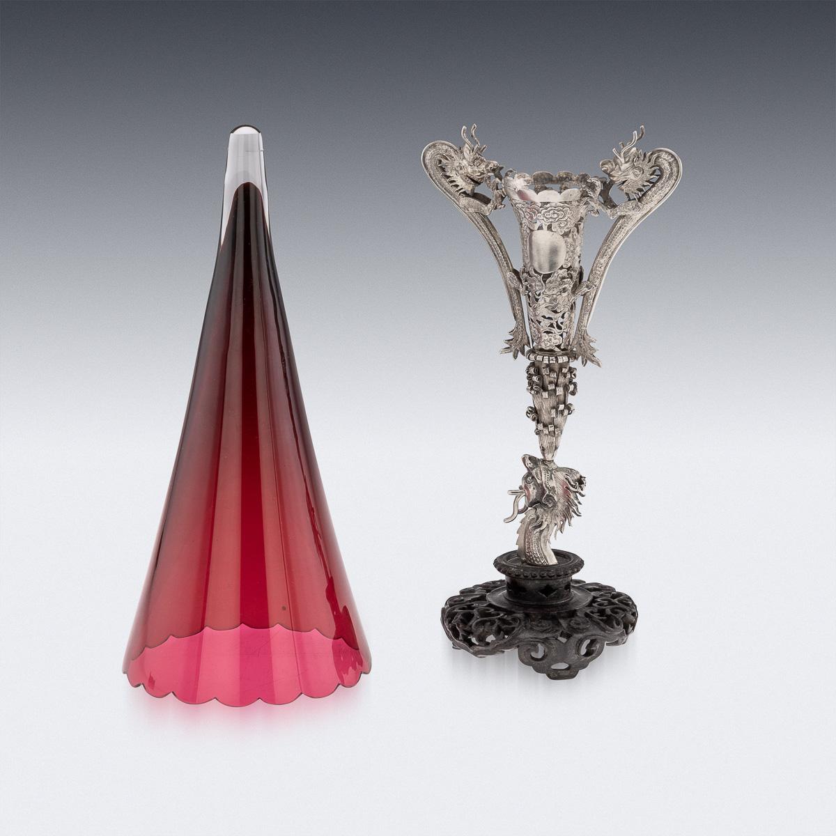 Antike chinesische Export-Epergne aus massivem Silber und rotem Glas aus dem 19. Jahrhundert, Epergne um 1890 im Angebot 3