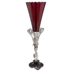 Antigua Epergne China de Exportación del Siglo XIX de Plata Maciza y Vidrio Rojo c.1890