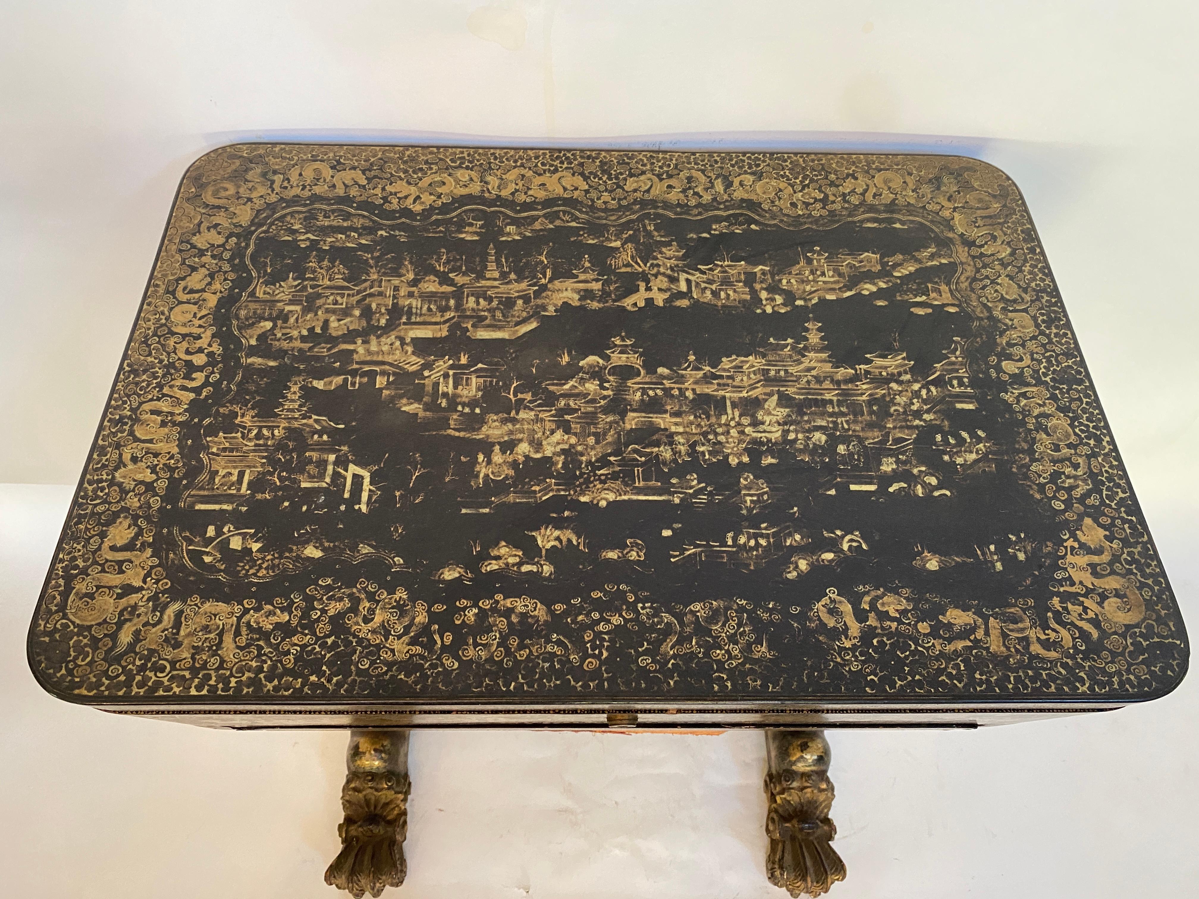 Ancienne table à couture chinoise du 19ème siècle en laque dorée en vente 1