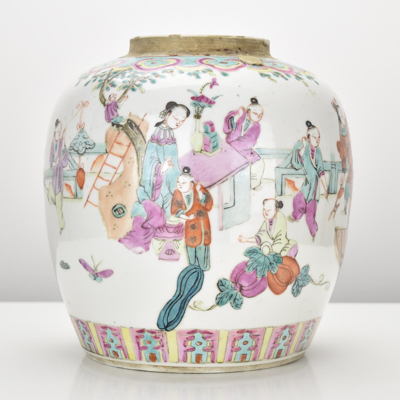 Antique Chinese Qing Porcelain Famille Rose Covered Ginger Jar Vase For Sale 2