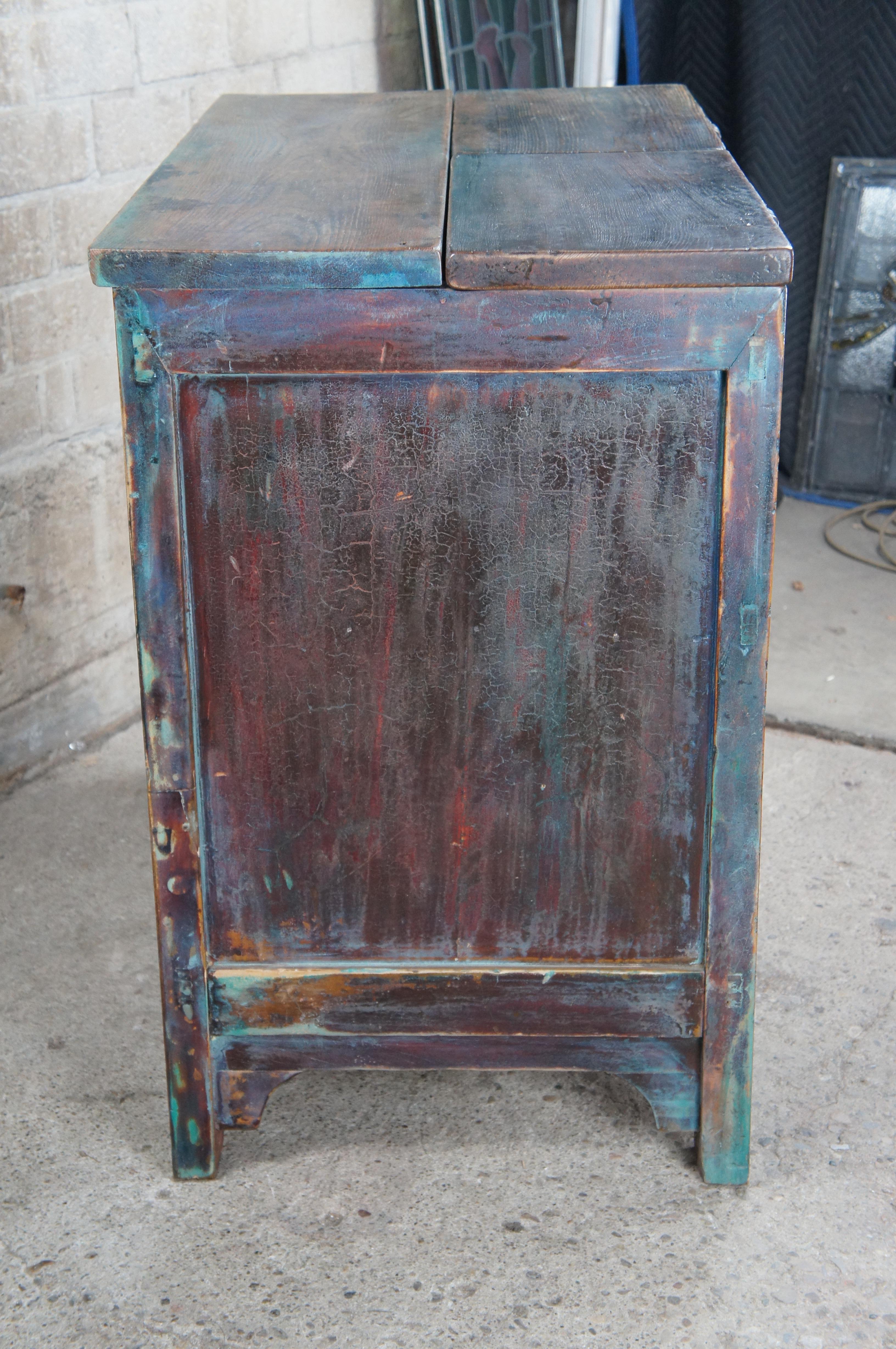 Antique 19th Century Chinese Shandong Ming Style Elm Painted Money Trunk Chest For Sale 4
