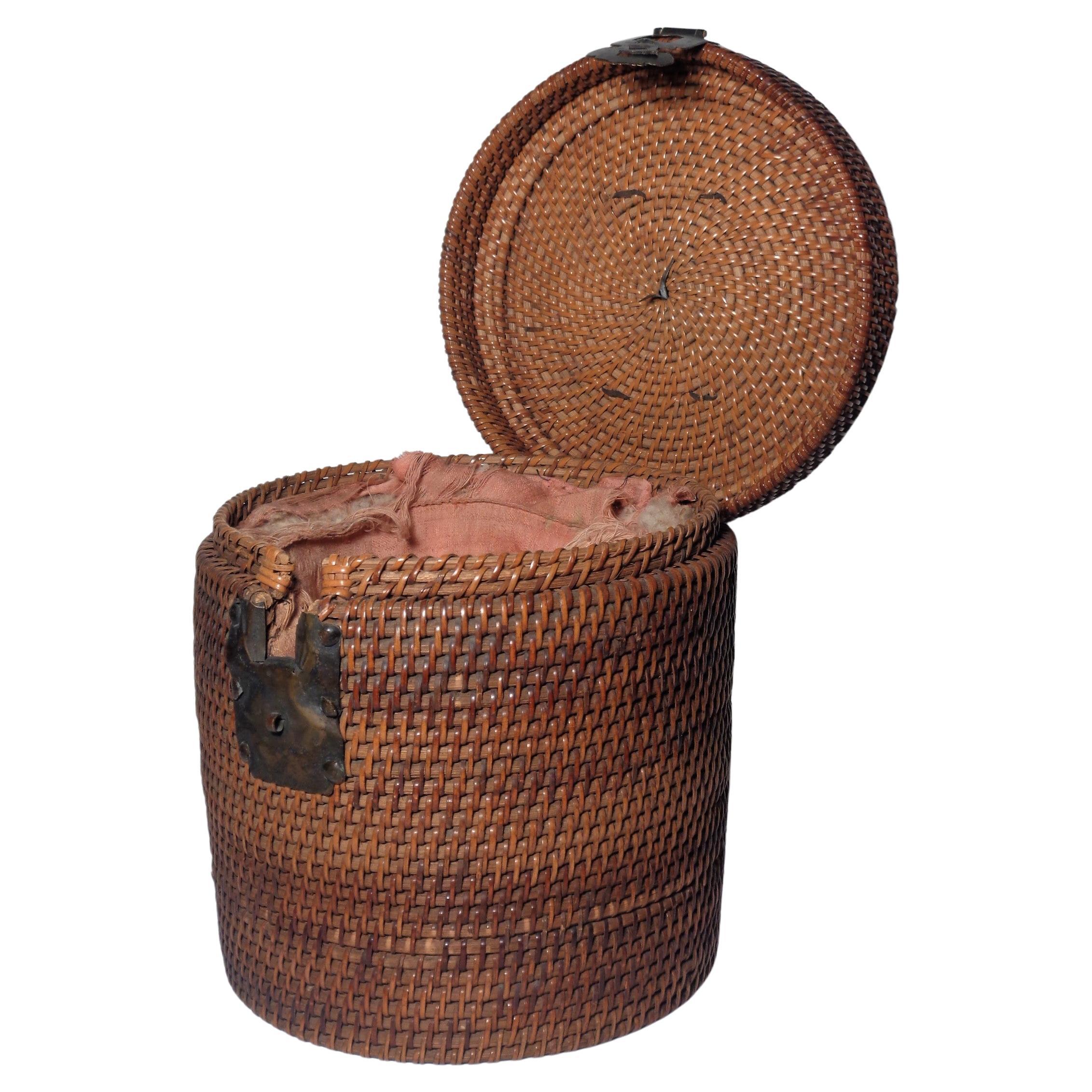  19th Century Chinese Woven Wicker Tea Pot Basket 2