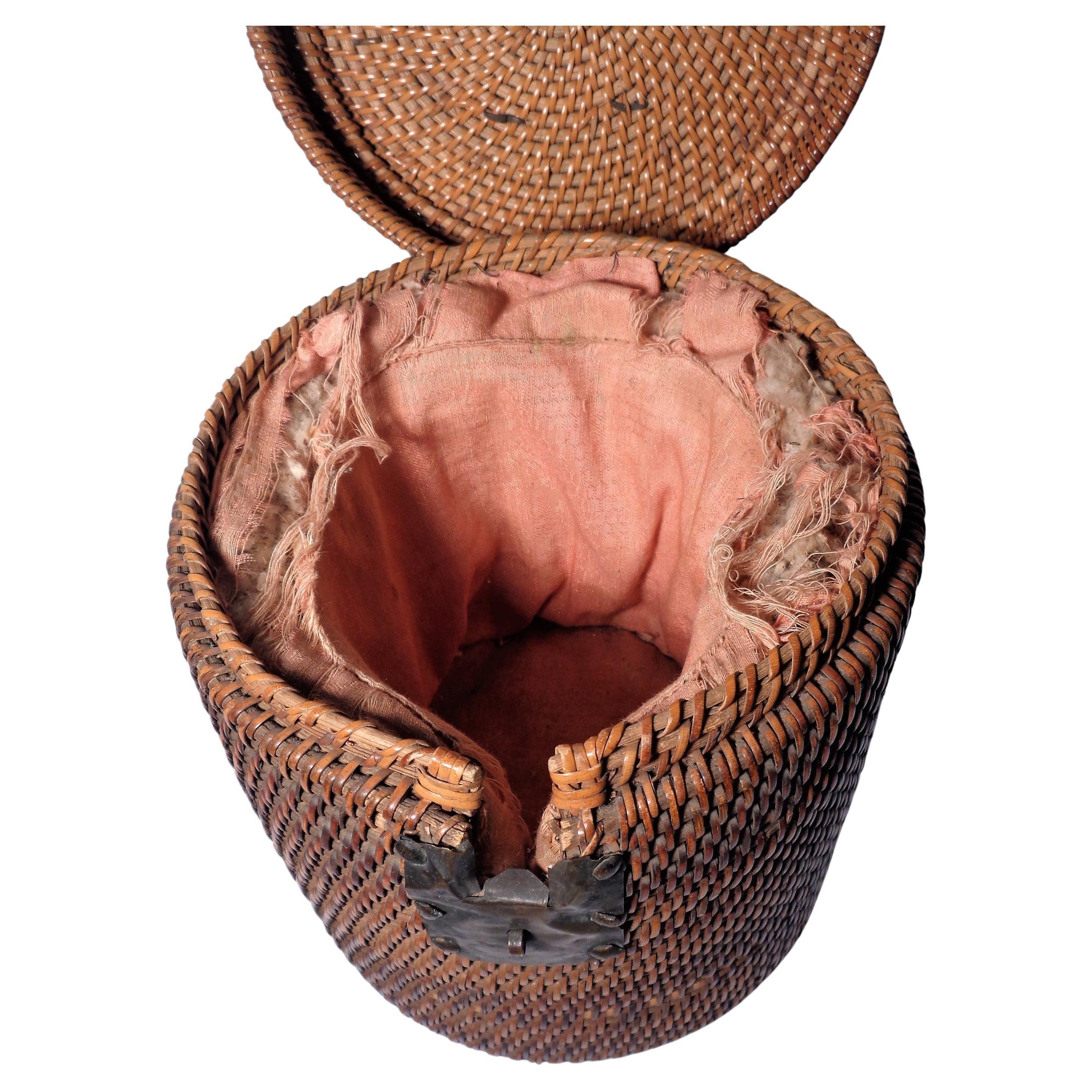  19th Century Chinese Woven Wicker Tea Pot Basket 3