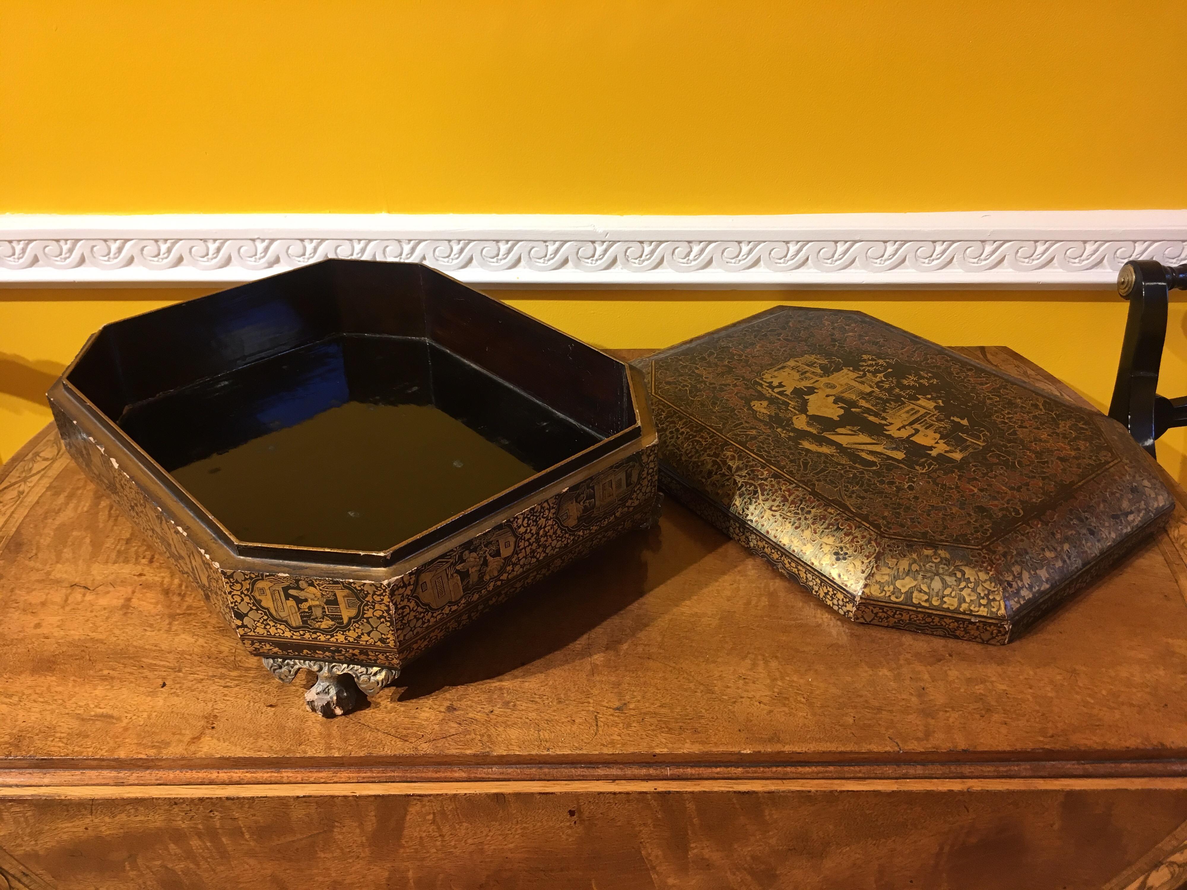 Antique 19th Century Chinoiserie Lacquer Jewelry Box 5