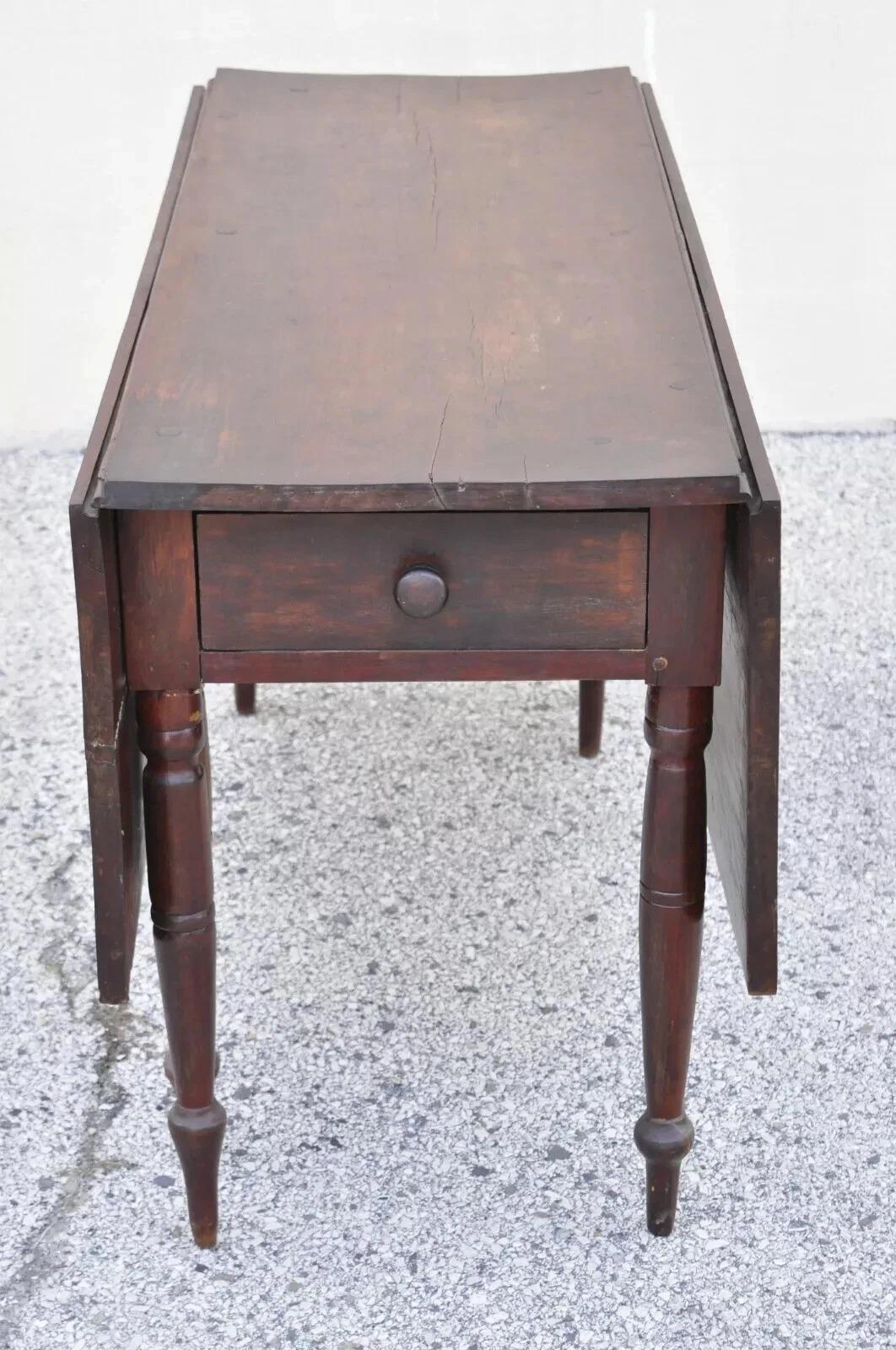 Autre Ancienne table de salle à manger à abattant et tiroir en noyer Coloni du 19e siècle en vente