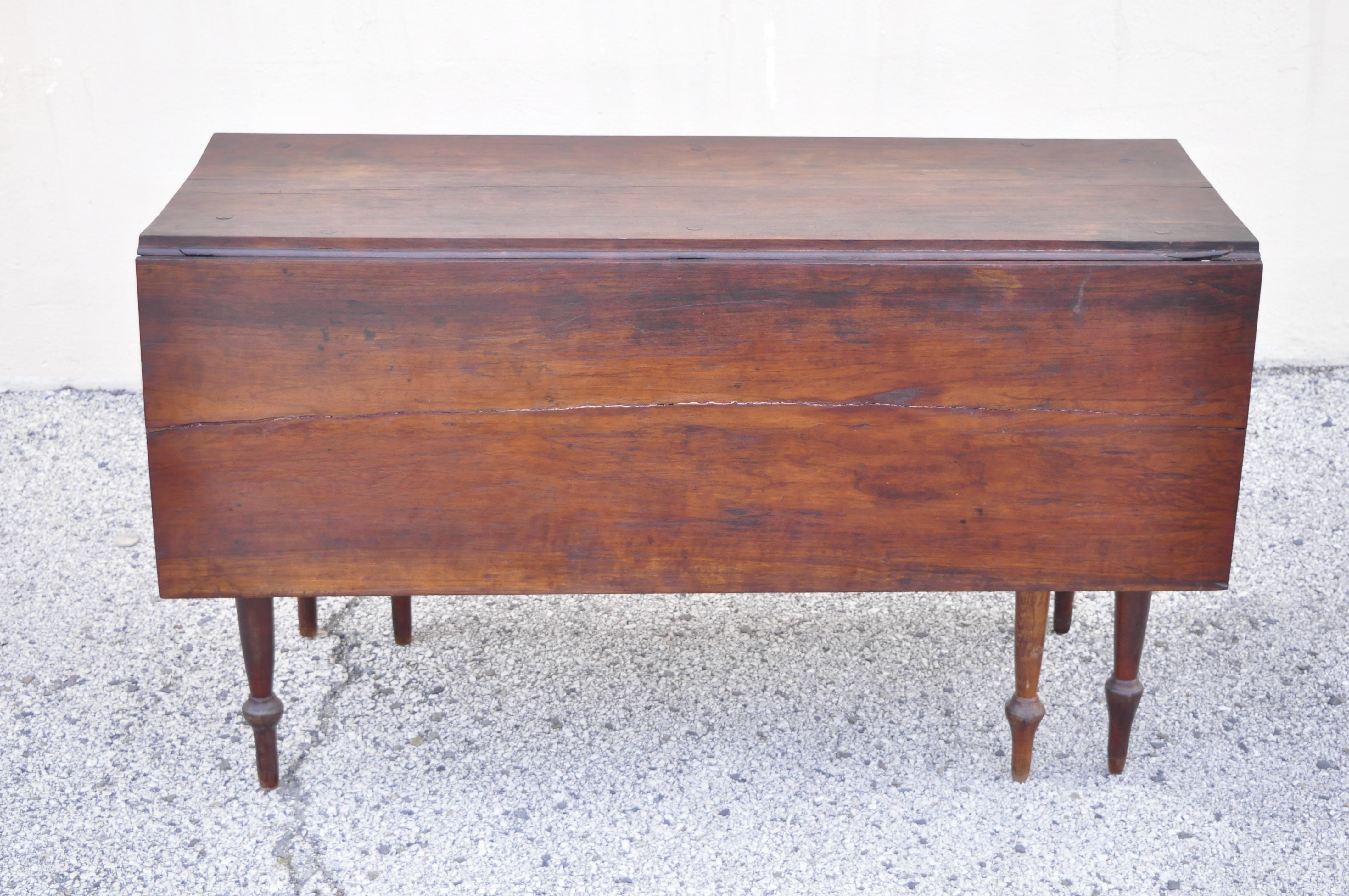 Antique 19th Century Colonial Walnut Drop Leaf Breakfast Dining Table w/ Drawer For Sale 1