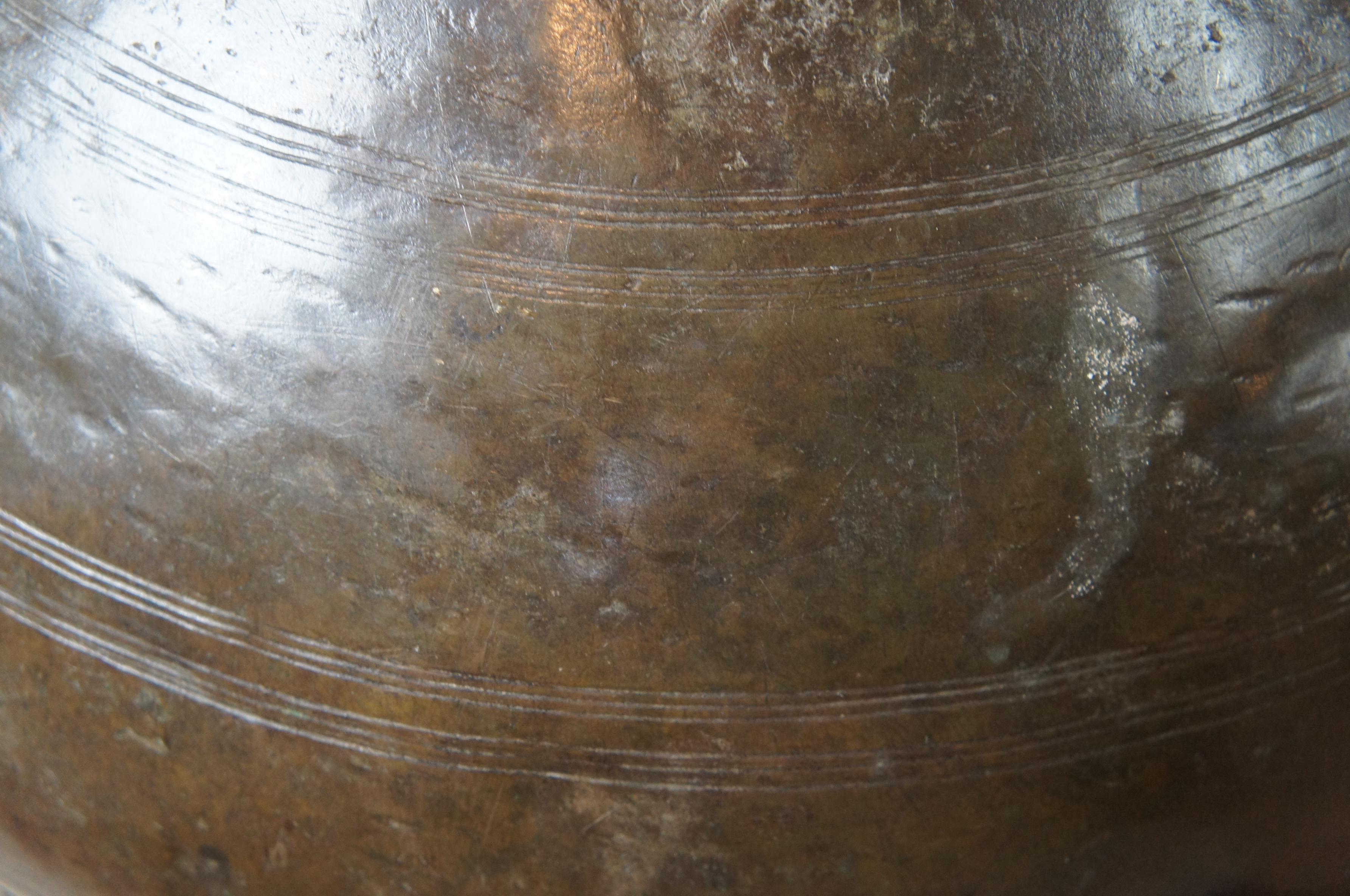 Ancien vase en cuivre du 19ème siècle avec poignées en fer Pot à eau Bouilloire Chaudron en vente 1