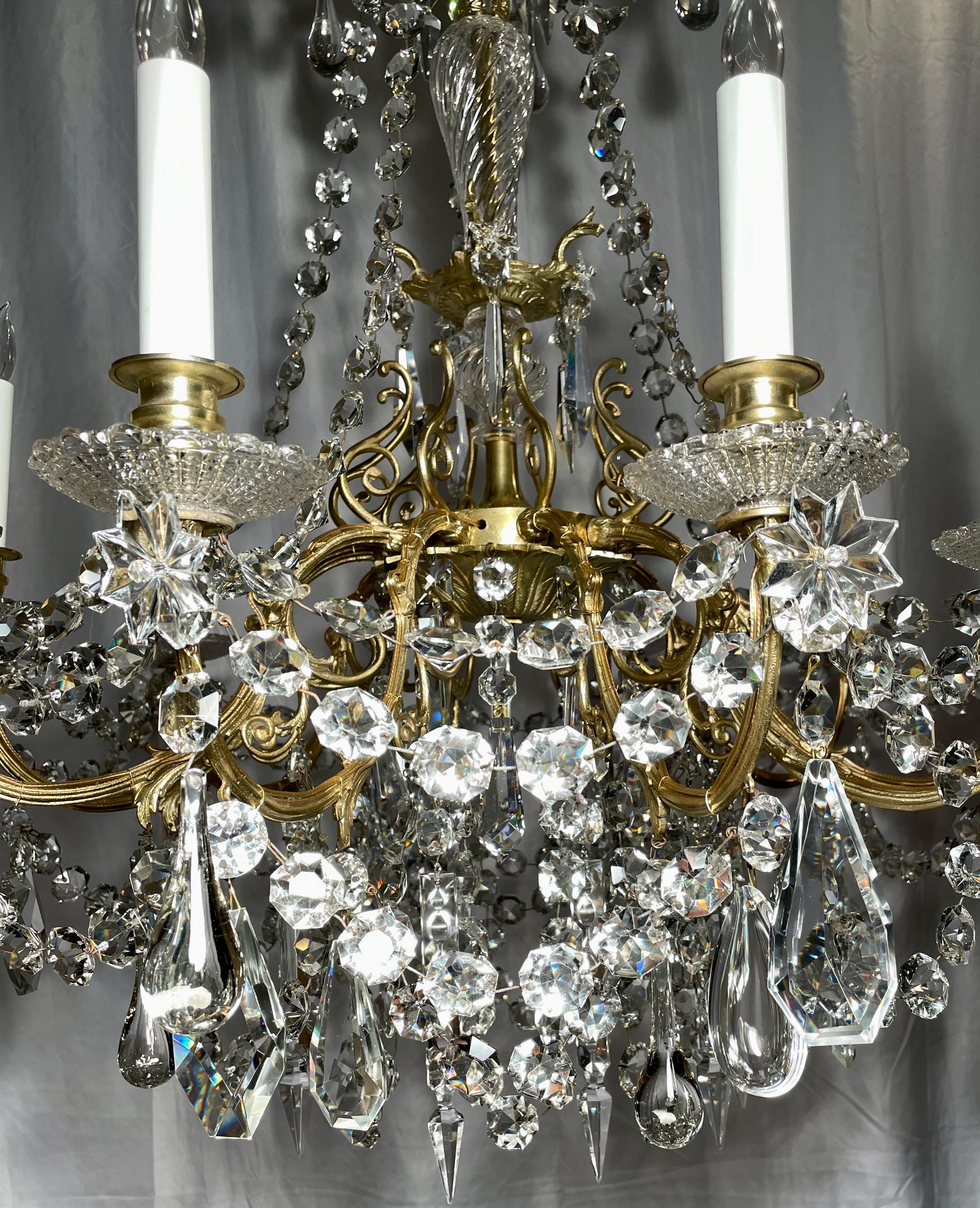Antique 19th Century Cut Crystal & Gold Bronze 10-Light Chandelier, circa 1890 In Good Condition For Sale In New Orleans, LA