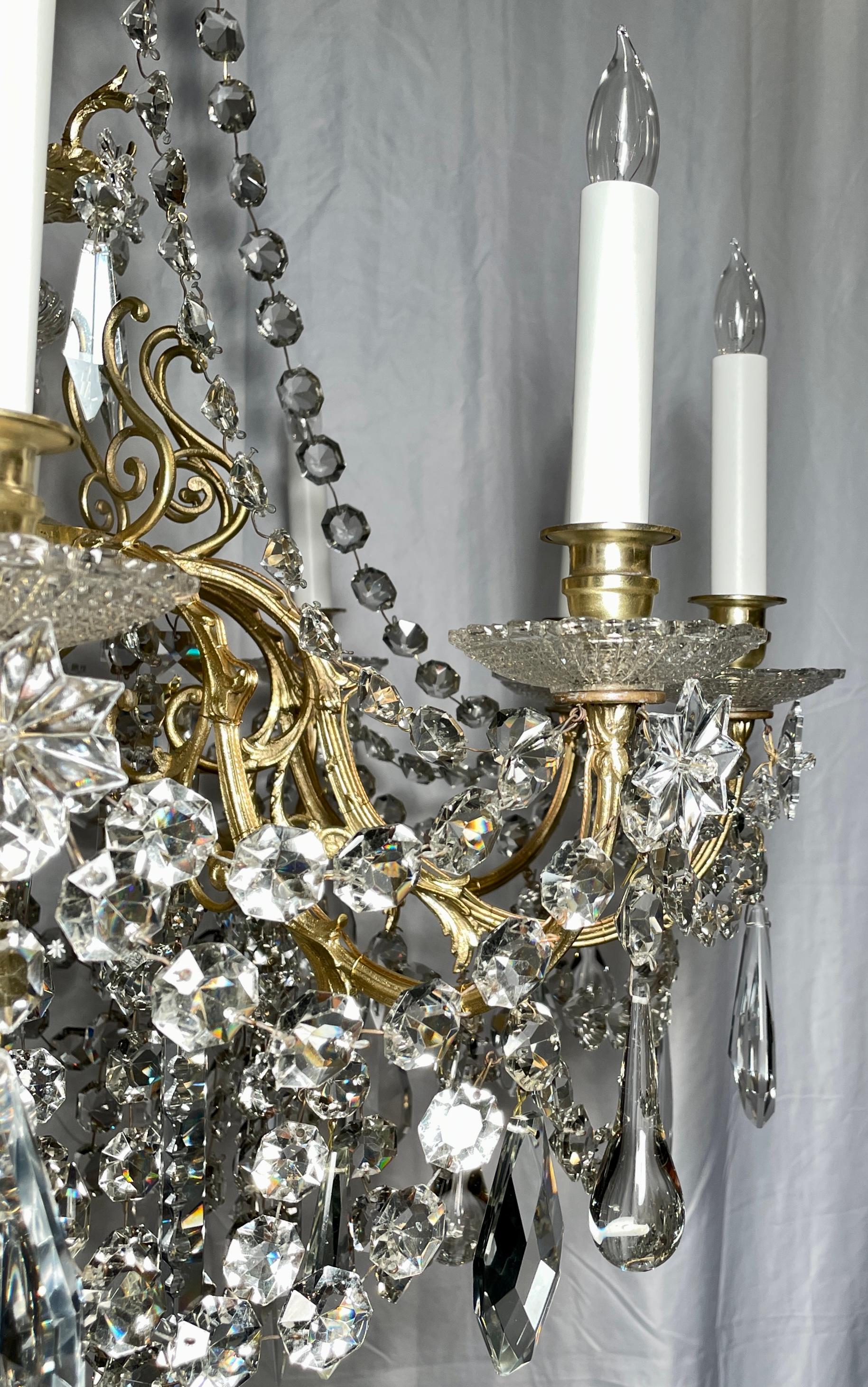 Antique 19th Century Cut Crystal & Gold Bronze 10-Light Chandelier, circa 1890 For Sale 2