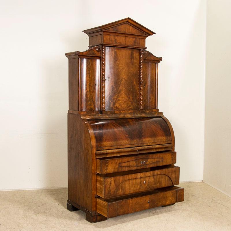 Antique 19th Century Danish Biedermeier Mahogany Secretary Desk In Good Condition For Sale In Round Top, TX