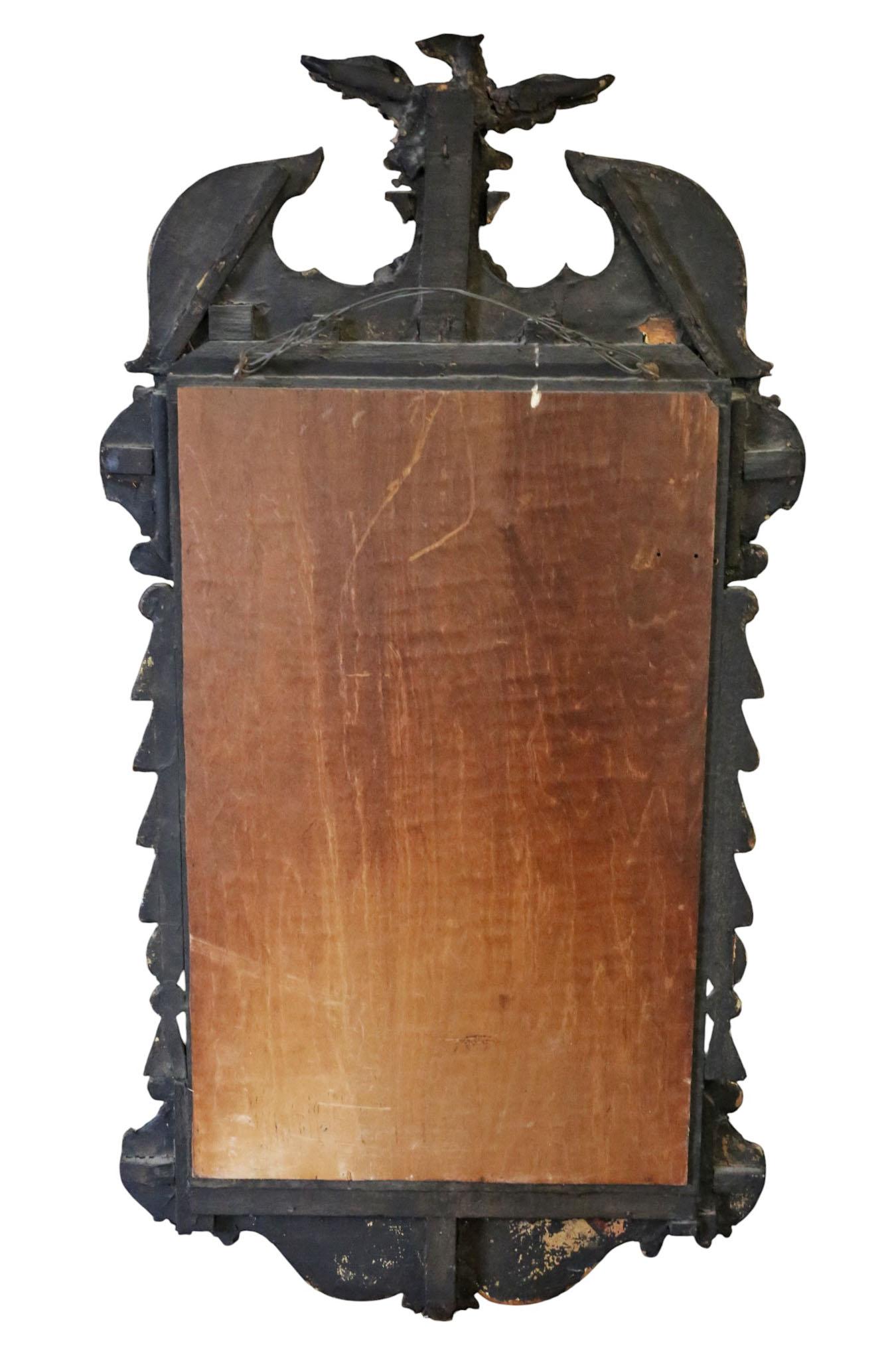 Antique 19ème siècle Decorative Gilt Overmantle Wall Mirror en vente 2