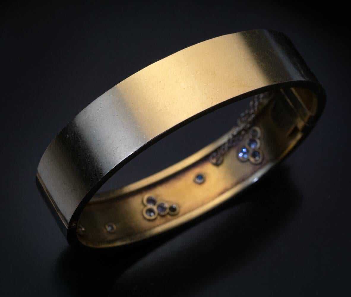 Antique 19th Century Diamond Gold Bangle Bracelet In Excellent Condition For Sale In Chicago, IL