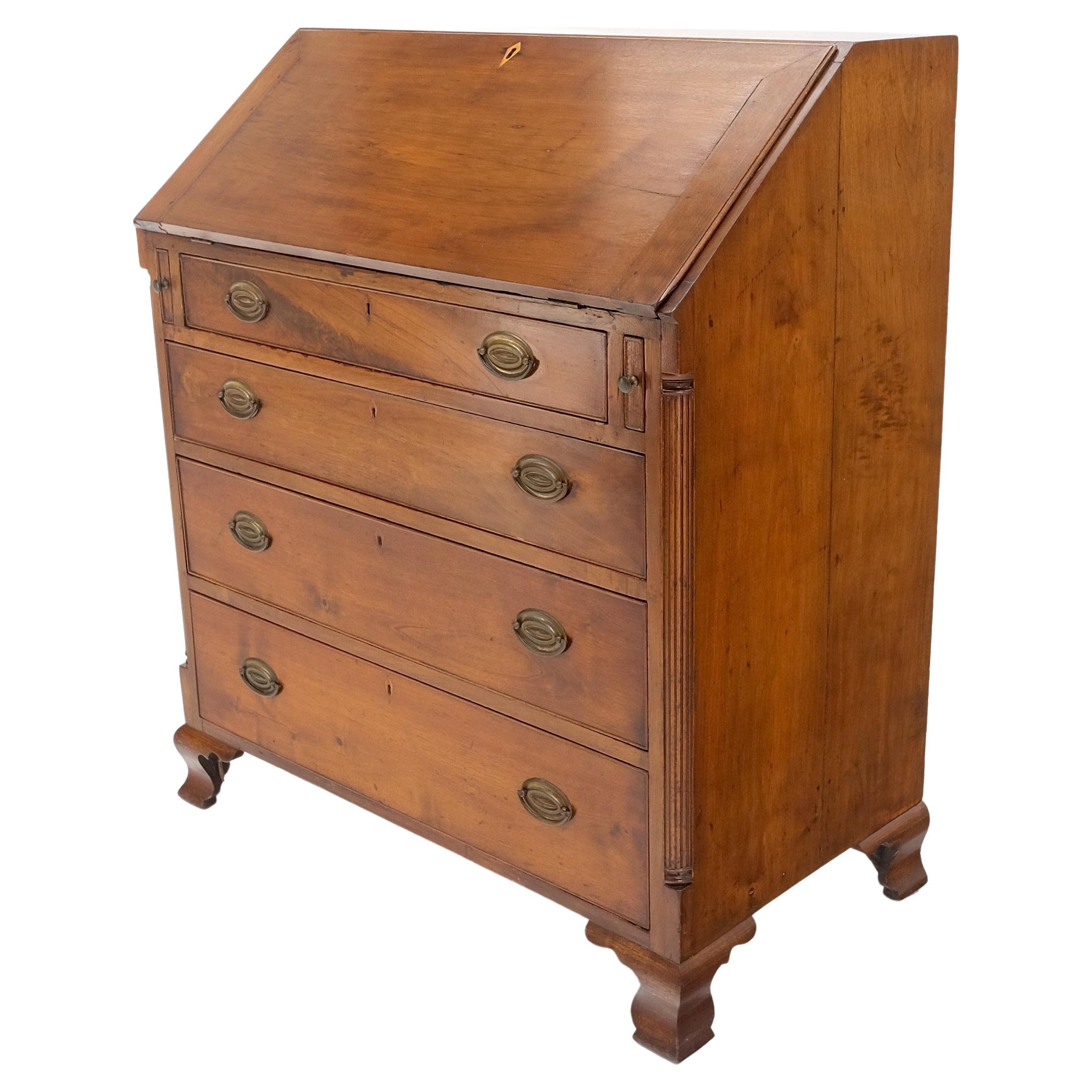 Ancienne secrétaire à queue d'aronde du 19e siècle, bureau à tiroirs, commode en vente