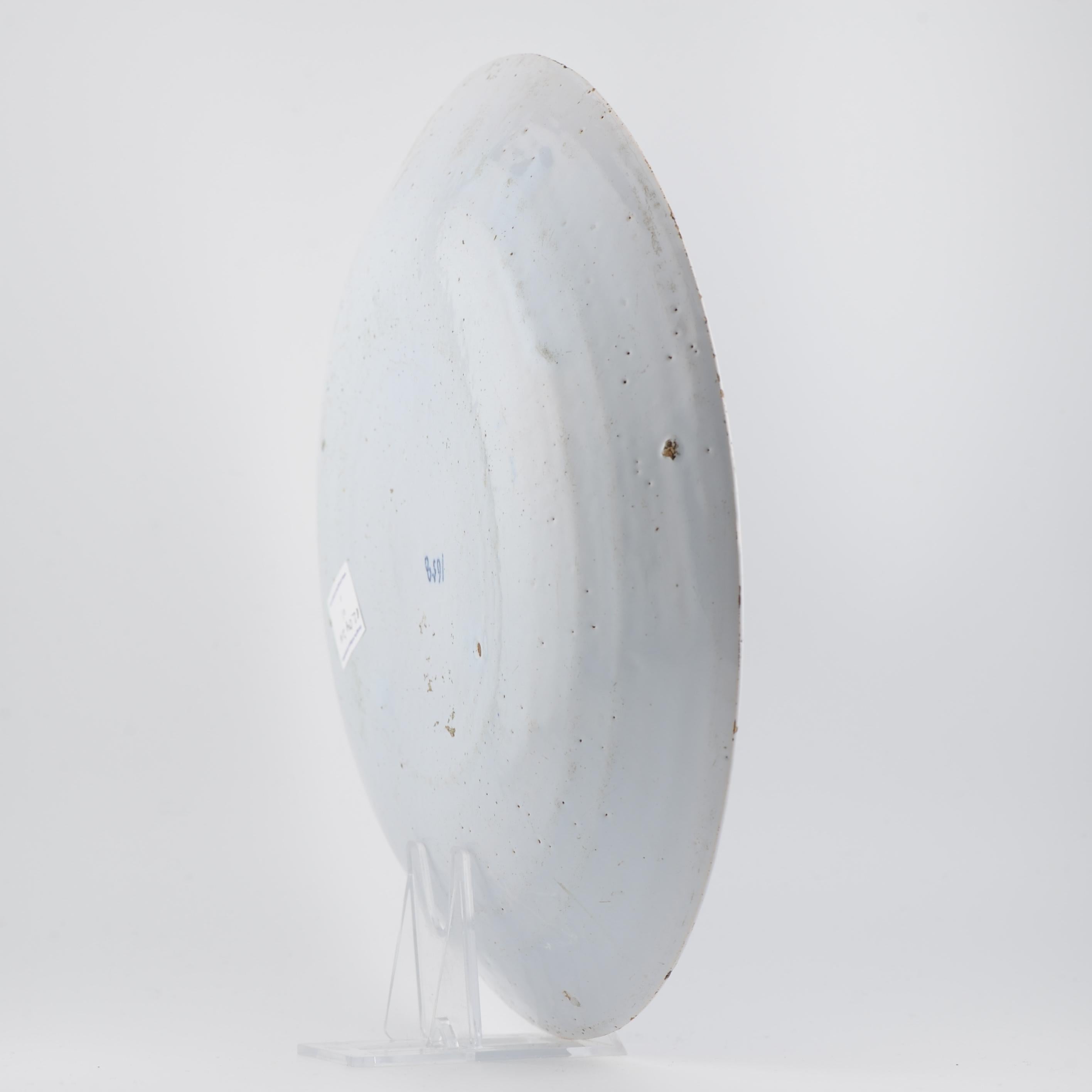 Ancienne assiette en faïence de Delft hollandaise du 19ème siècle Porceleine Klauw en vente 1