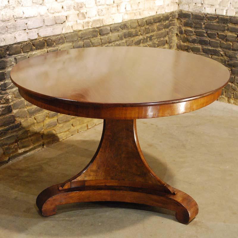 antique round mahogany dining table