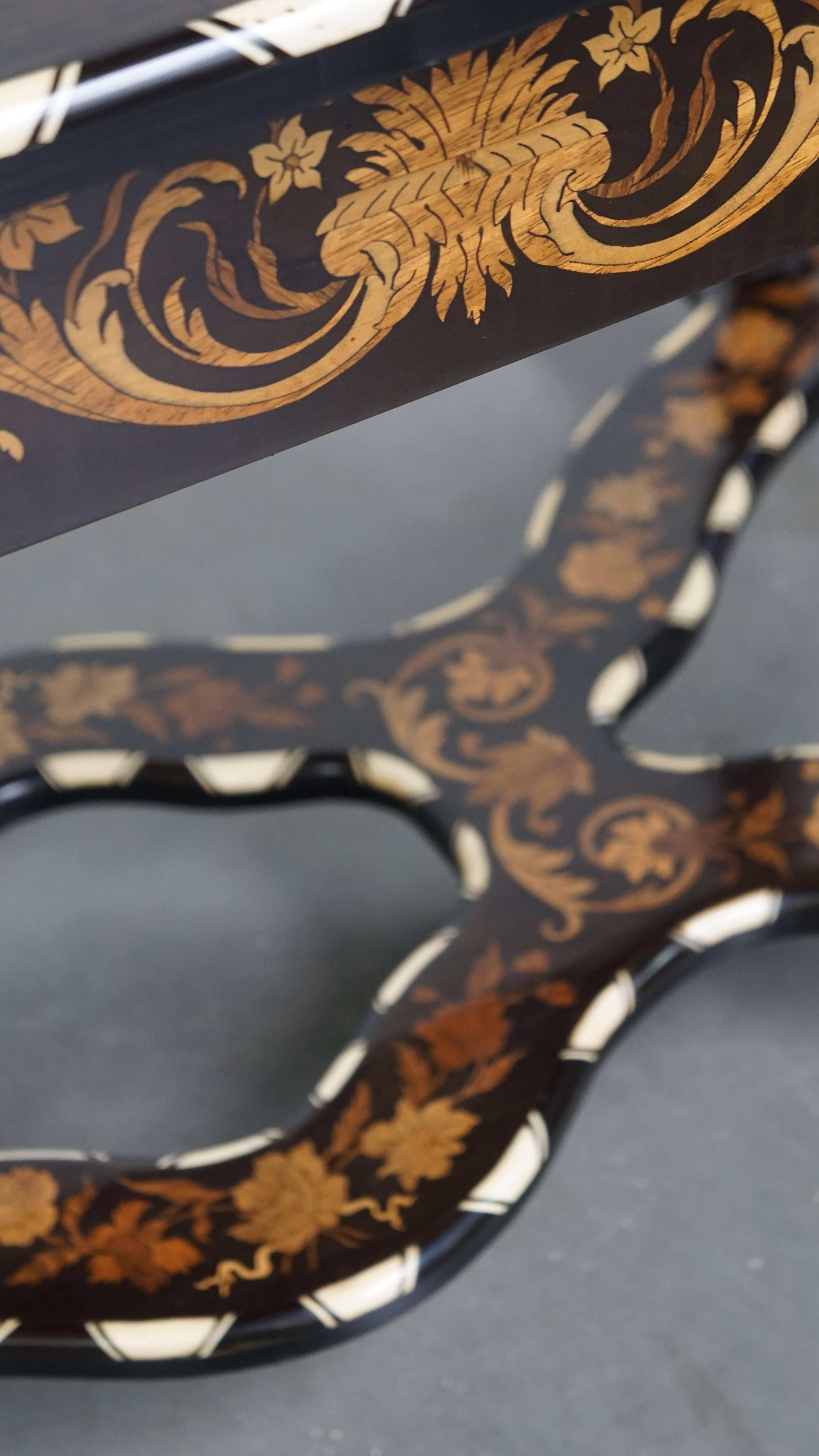 Antique 19th-Century Dutch Marquetry Table For Sale 4