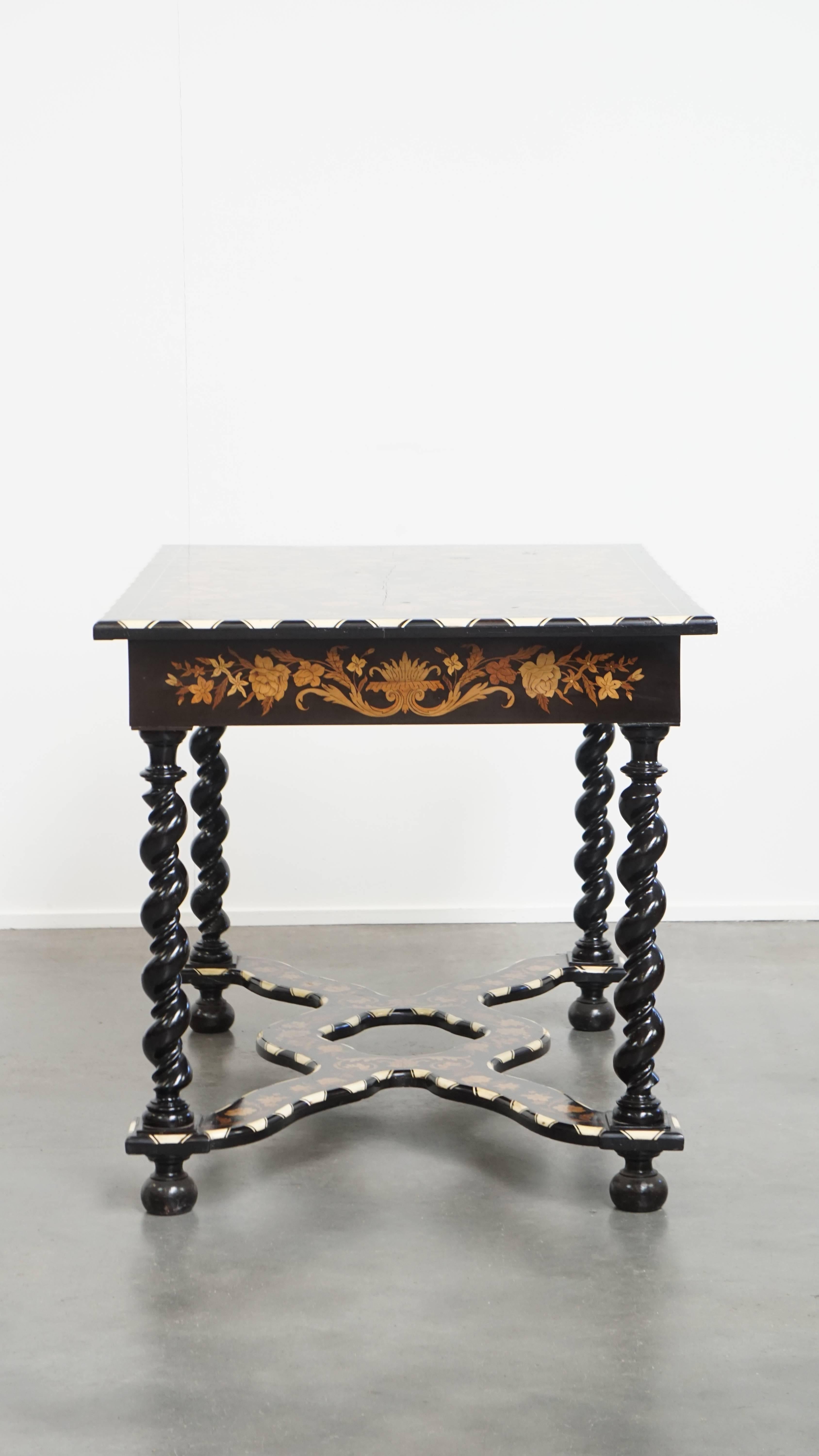Classical Roman Antique 19th-Century Dutch Marquetry Table For Sale